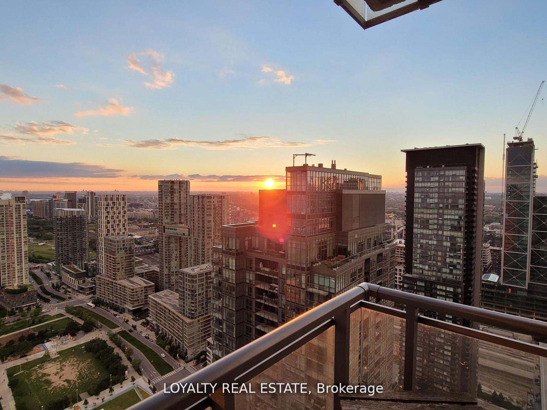 Photo 34 of Unit 5203, 11 Brunel Court, Toronto, Waterfront Communities — HOMEH