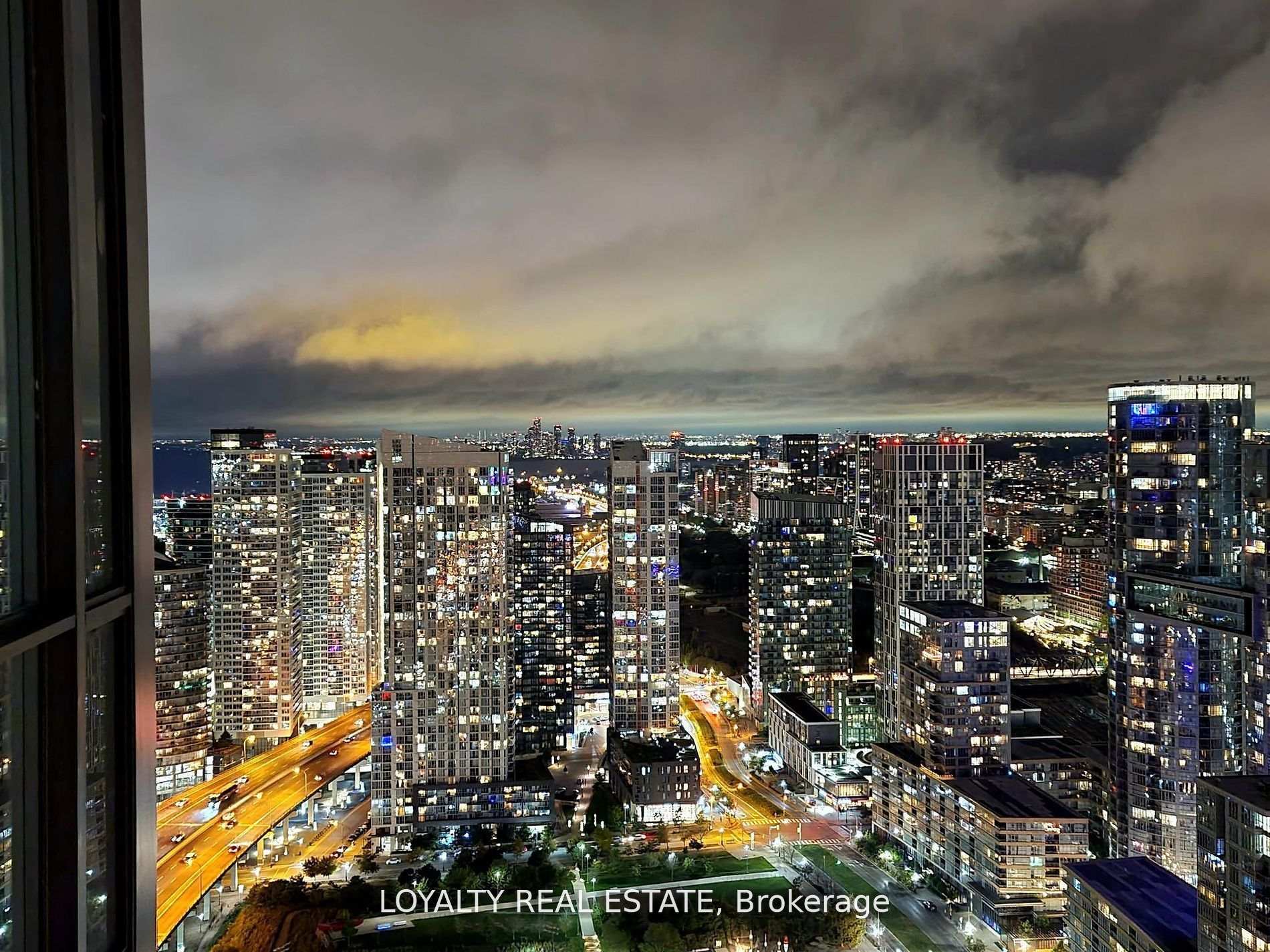 Photo 35 of Unit 5203, 11 Brunel Court, Toronto, Waterfront Communities — HOMEH