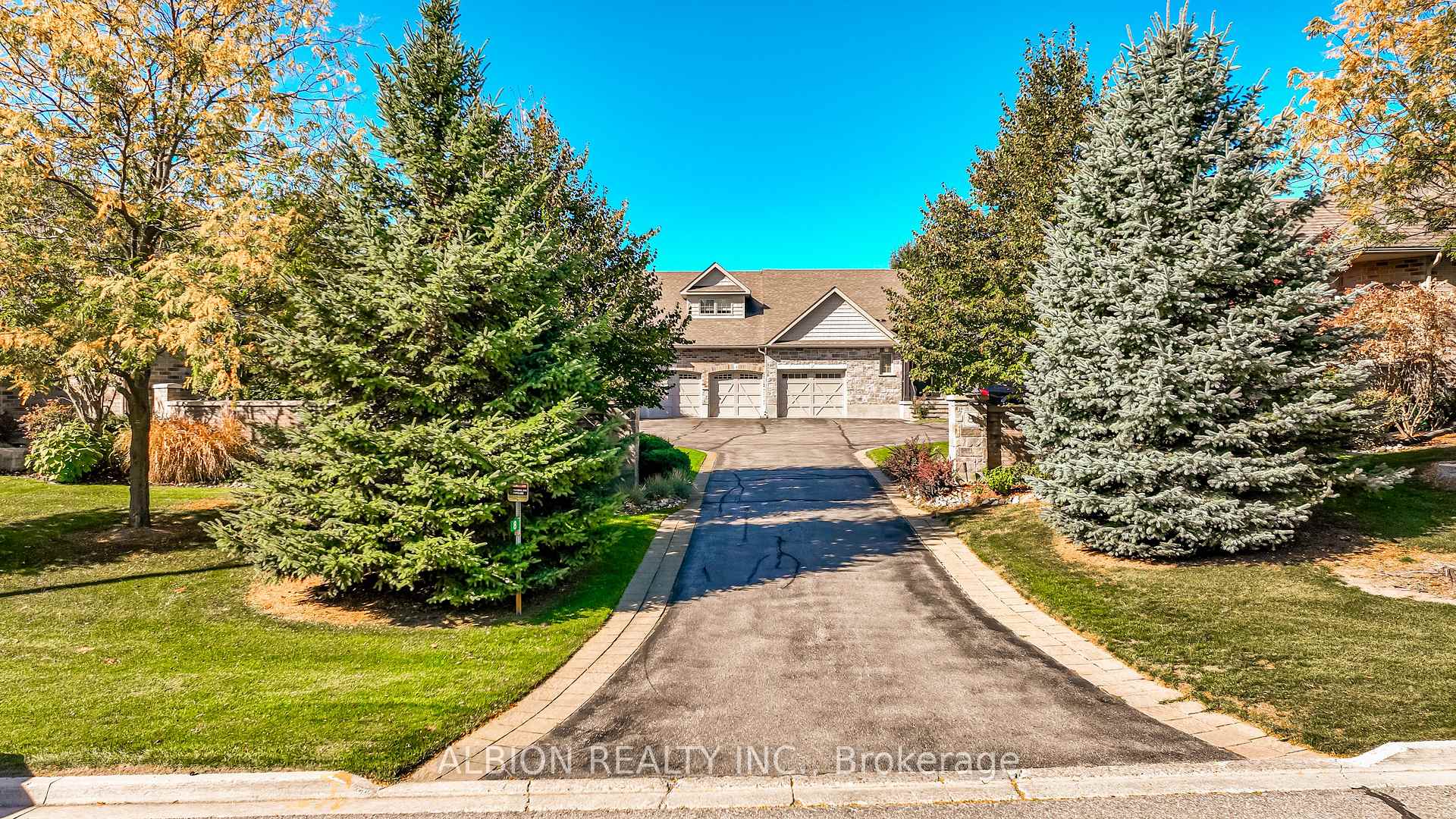 Photo 4 of Unit Unit #1, 8 Reddington Drive, Caledon, Rural Caledon — HOMEH