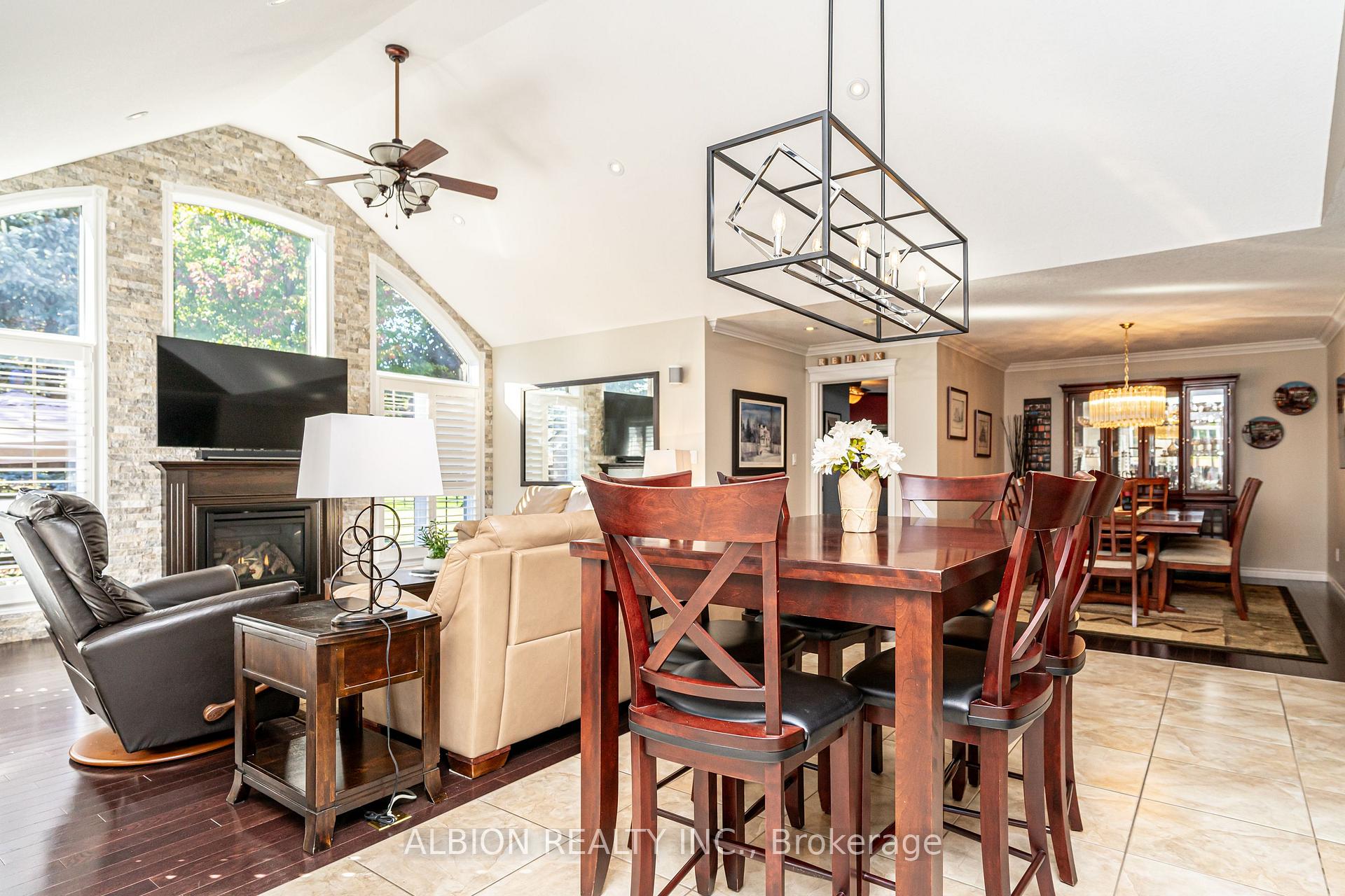 Photo 13 of Unit Unit #1, 8 Reddington Drive, Caledon, Rural Caledon — HOMEH