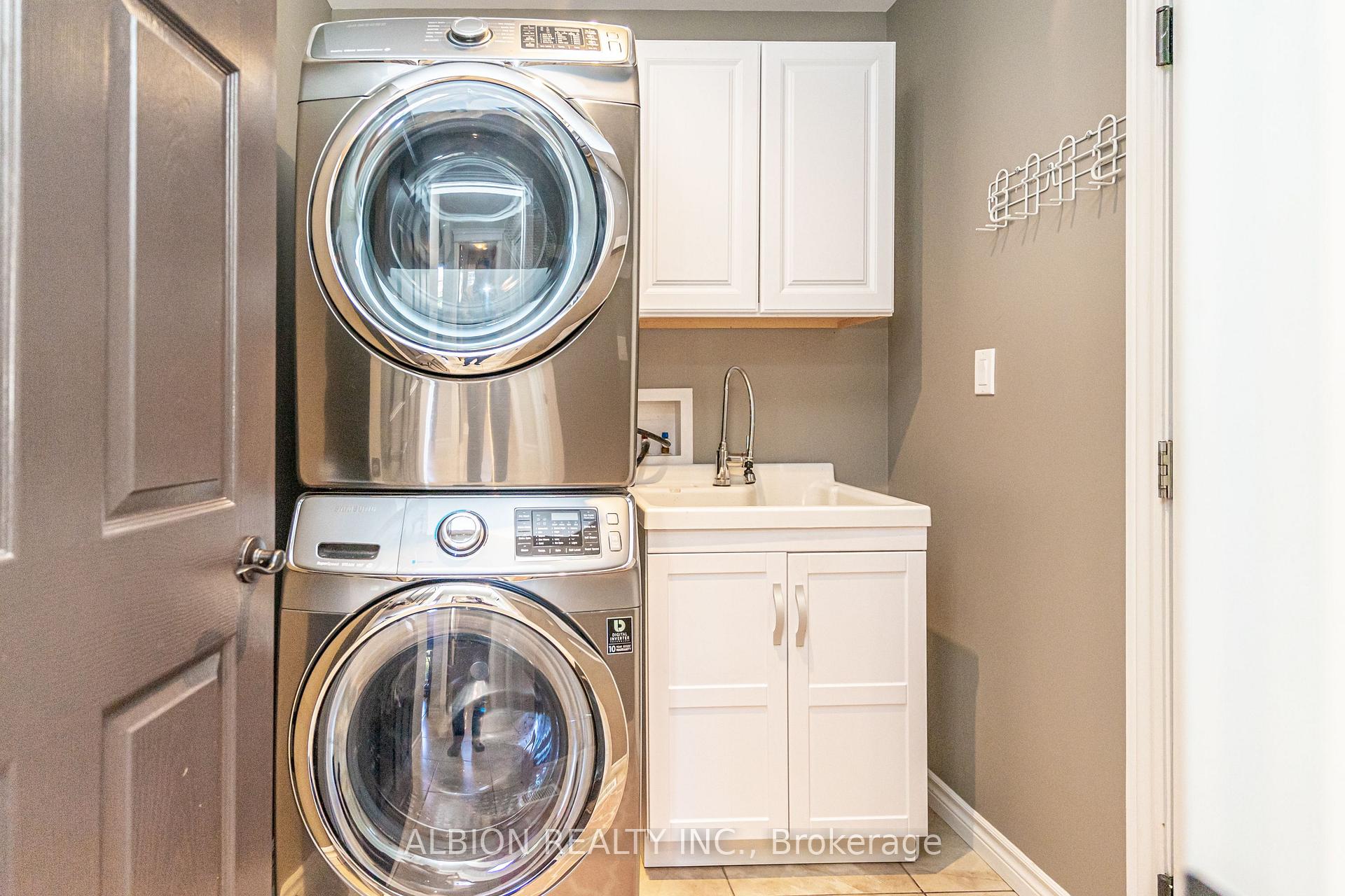 Photo 21 of Unit Unit #1, 8 Reddington Drive, Caledon, Rural Caledon — HOMEH