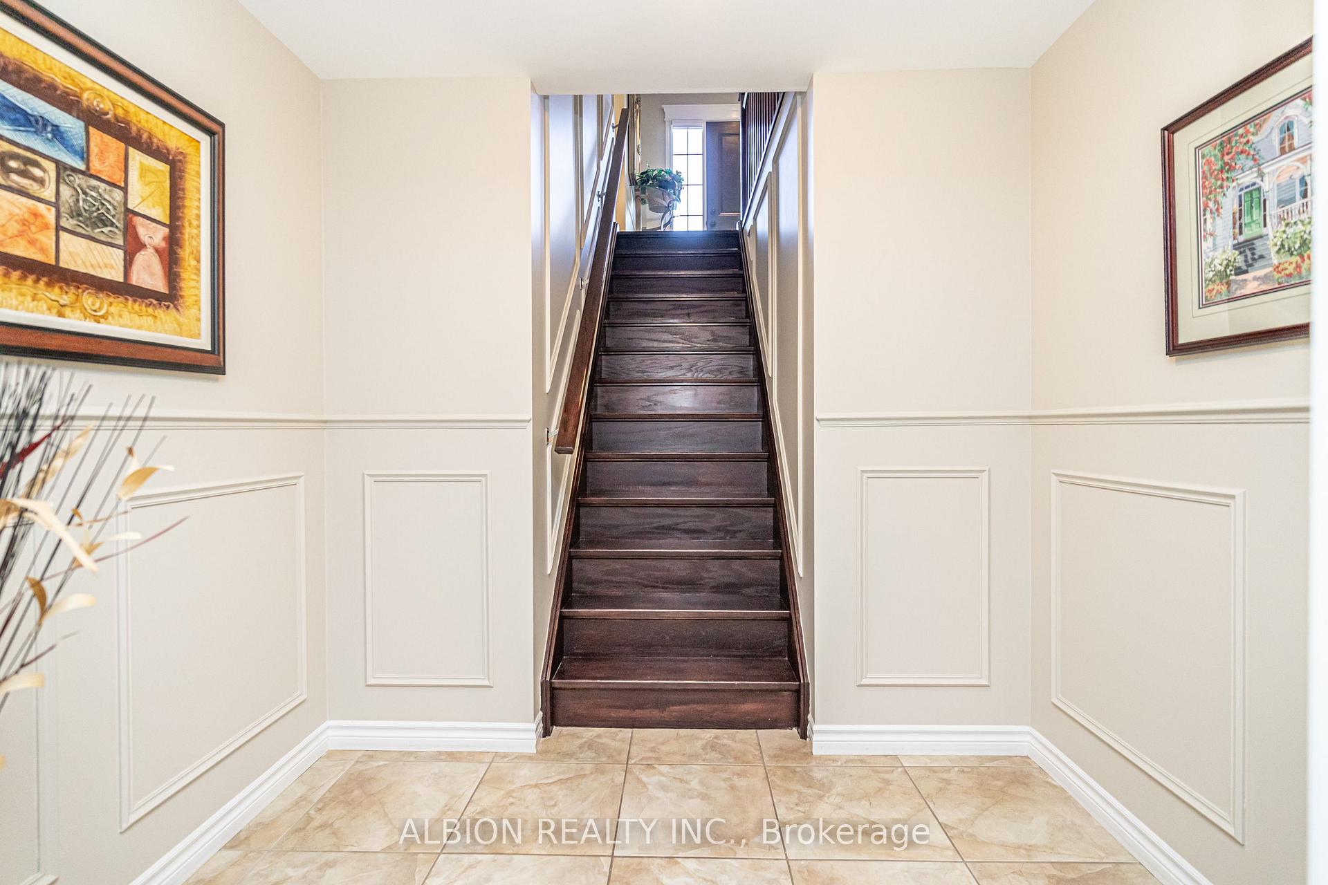 Photo 23 of Unit Unit #1, 8 Reddington Drive, Caledon, Rural Caledon — HOMEH