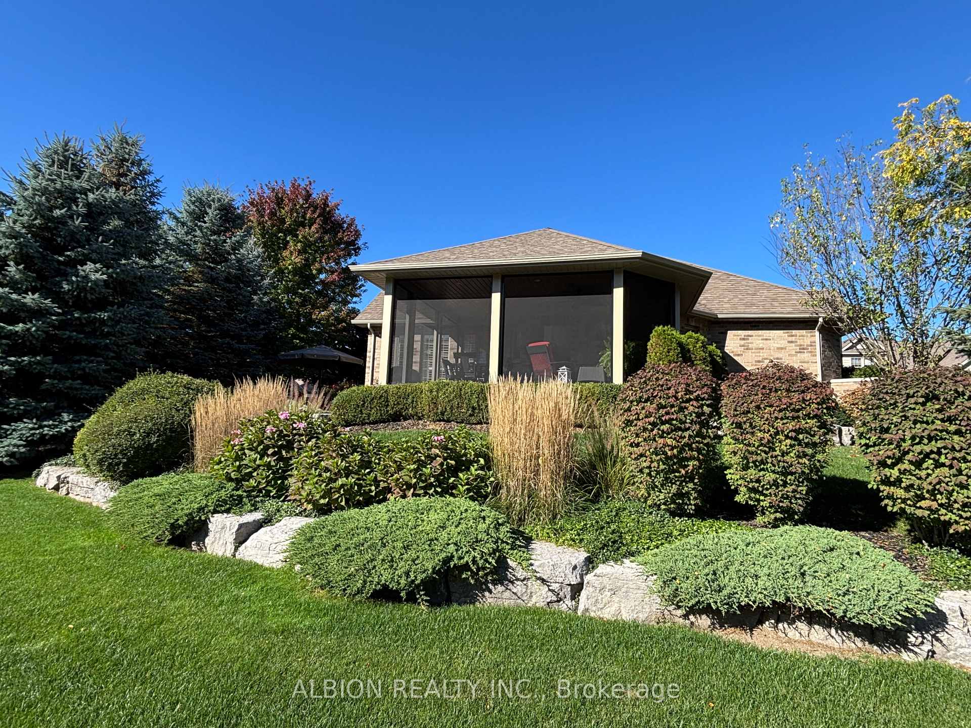 Photo 48 of Unit Unit #1, 8 Reddington Drive, Caledon, Rural Caledon — HOMEH