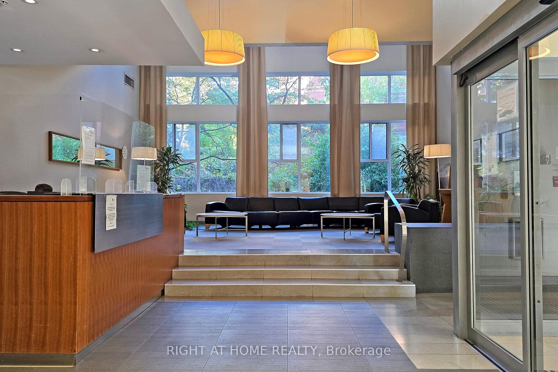 Photo 18 of Unit 705, 222 The Esplanade Avenue, Toronto, Waterfront Communities — HOMEH