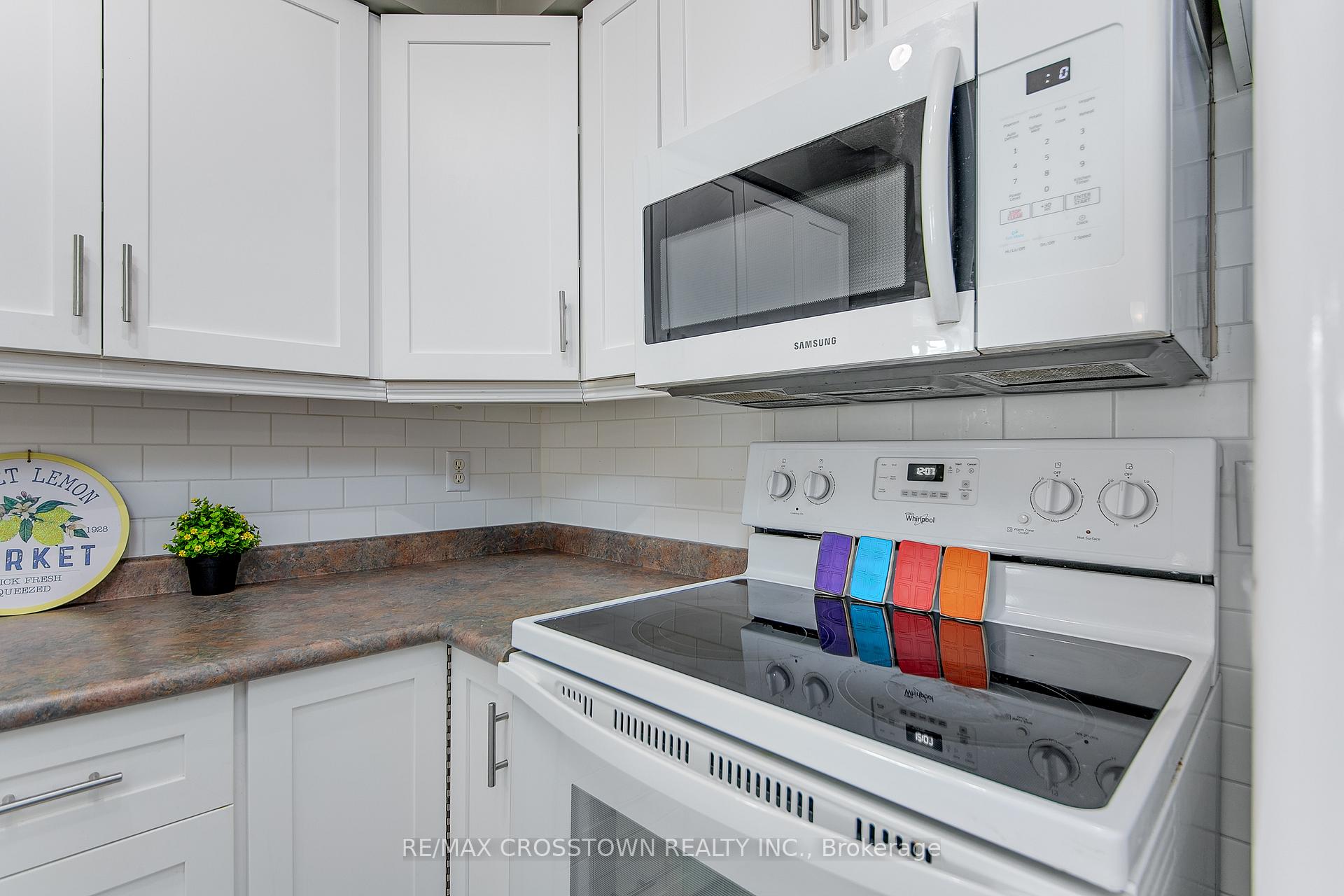 Photo 28 of Unit 10, 297 Mariners Way, Collingwood — HOMEH