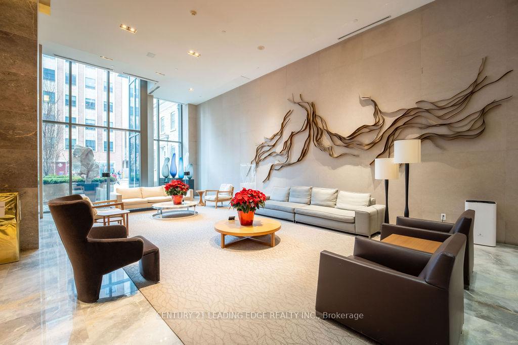 Photo 4 of Unit 814, 1 Bedford Road, Toronto, The Annex — HOMEH