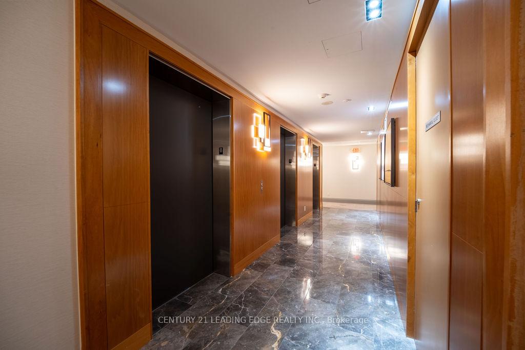 Photo 8 of Unit 814, 1 Bedford Road, Toronto, The Annex — HOMEH