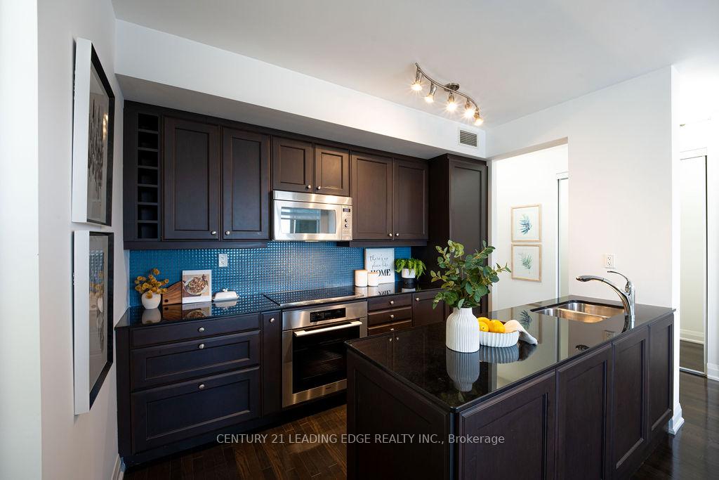 Photo 14 of Unit 814, 1 Bedford Road, Toronto, The Annex — HOMEH