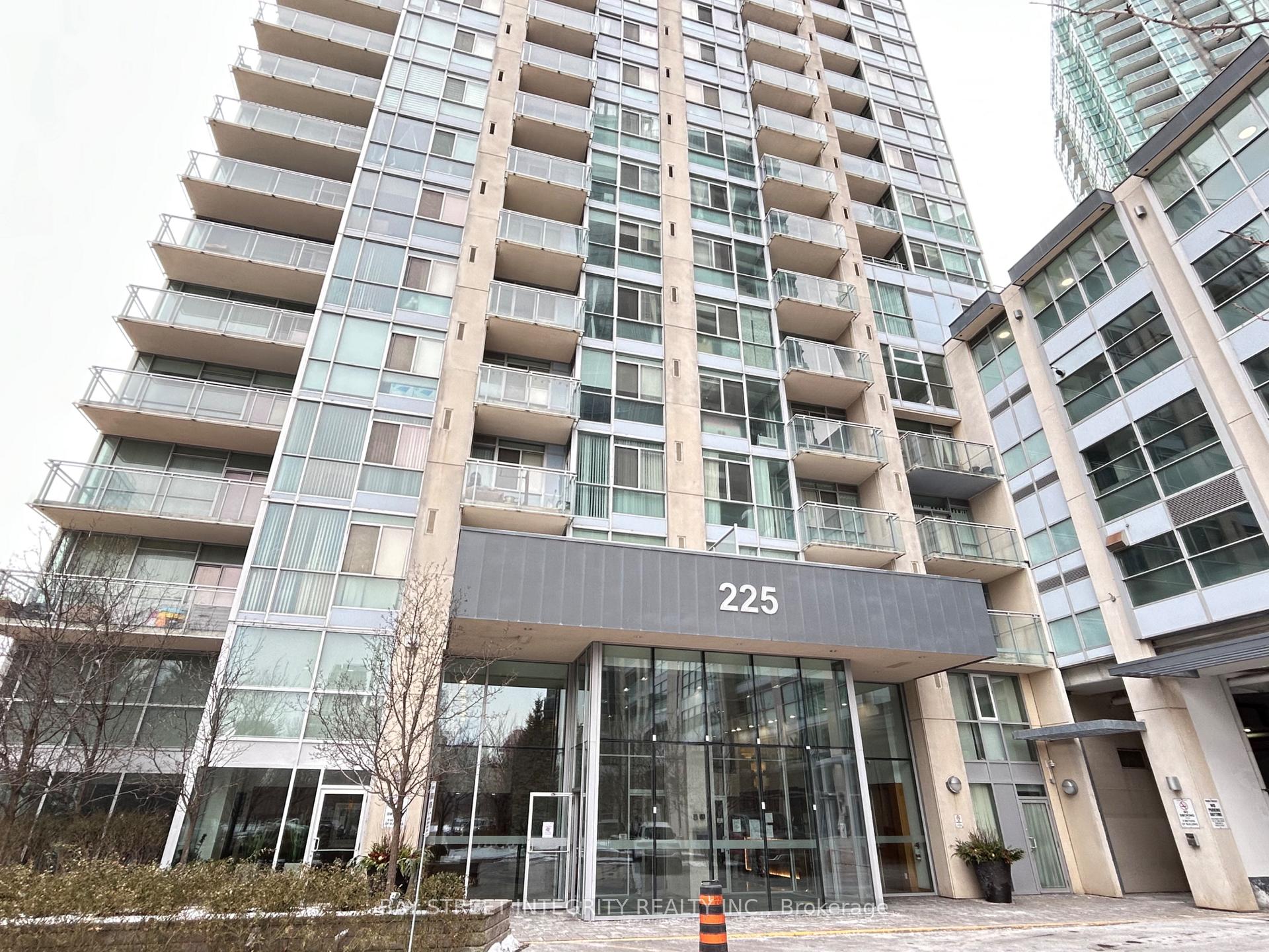 Photo 2 of Unit 1211, 225 Webb Drive, Mississauga, City Centre — HOMEH