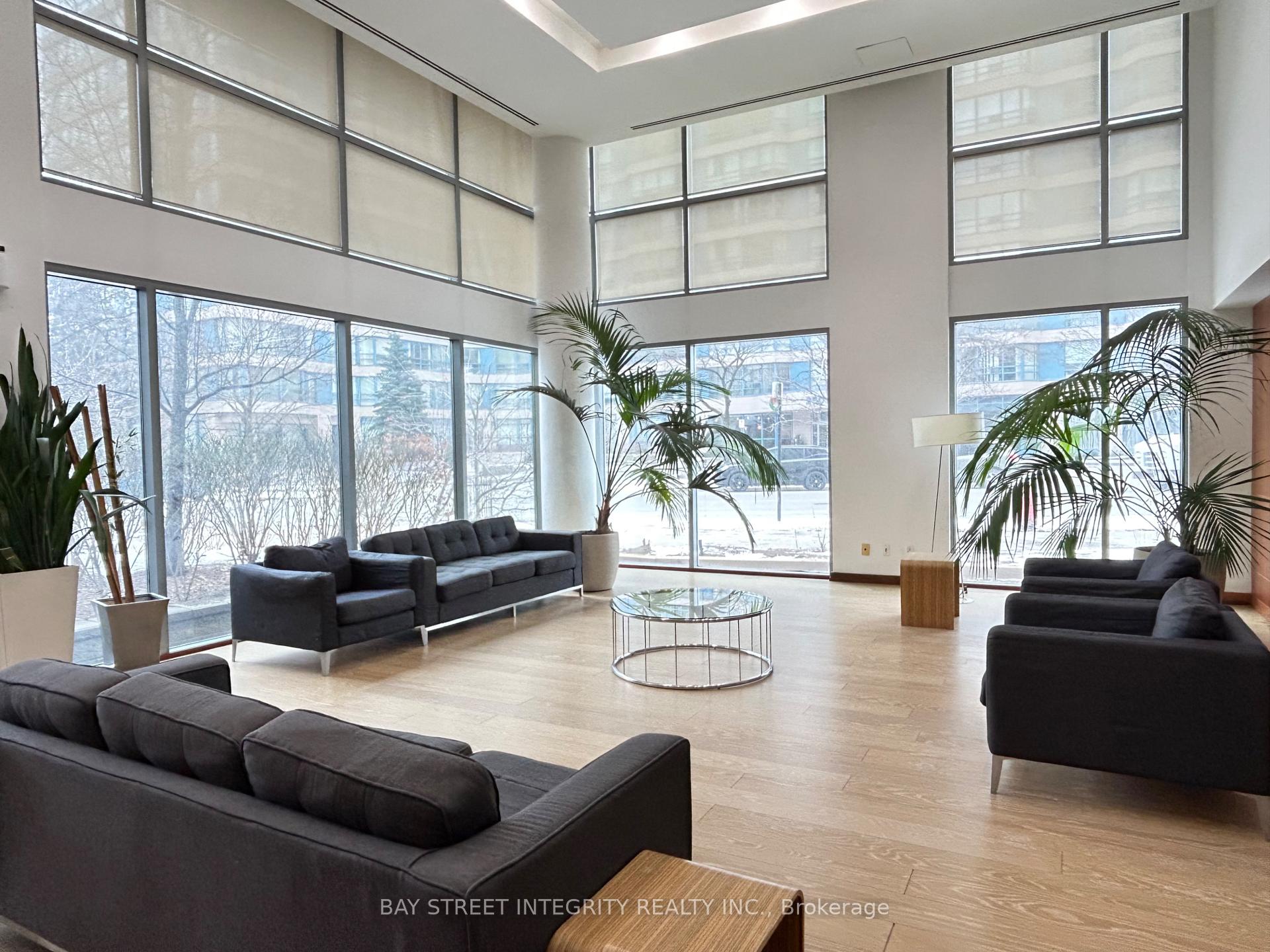 Photo 3 of Unit 1211, 225 Webb Drive, Mississauga, City Centre — HOMEH