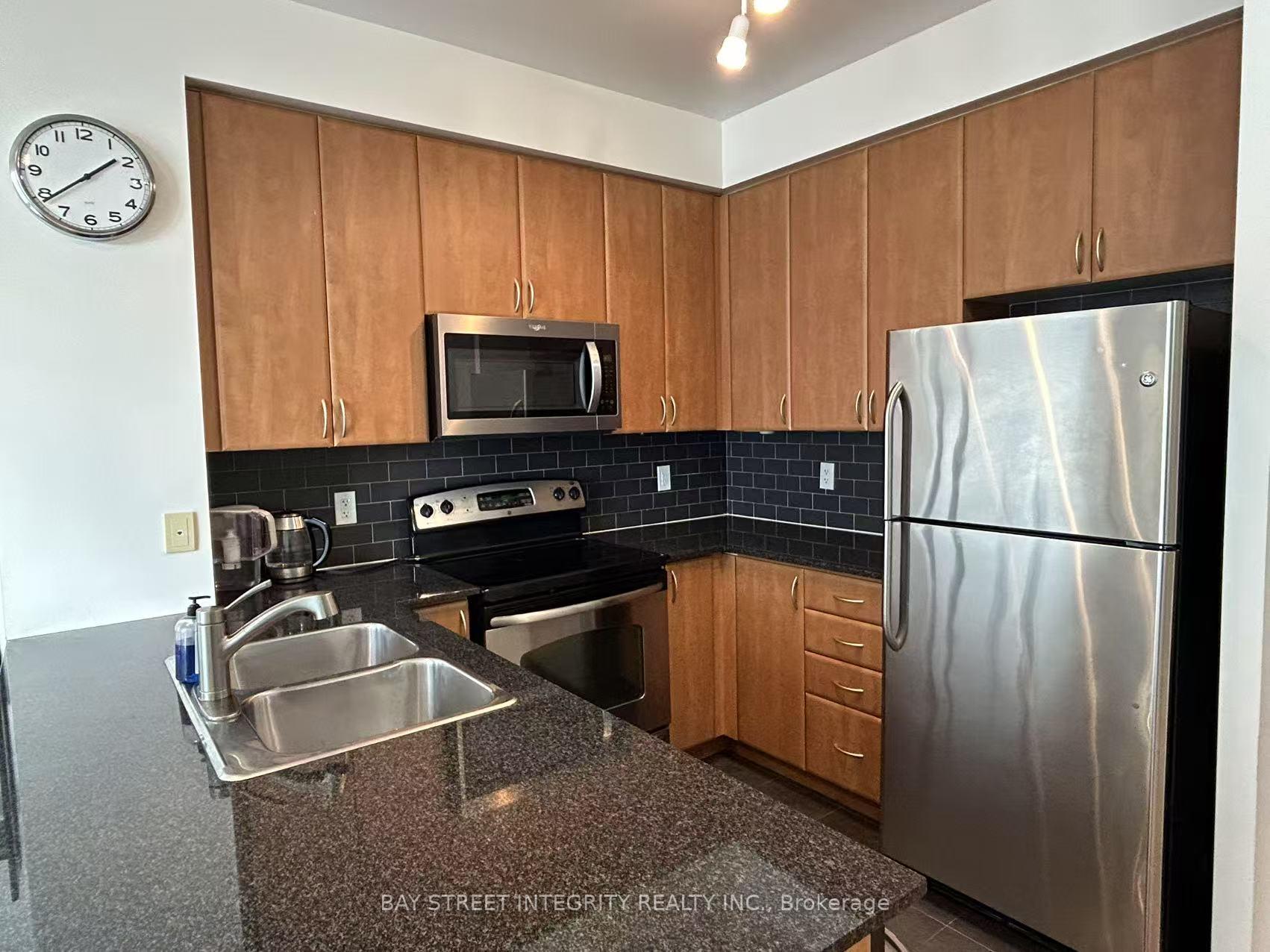 Photo 5 of Unit 1211, 225 Webb Drive, Mississauga, City Centre — HOMEH