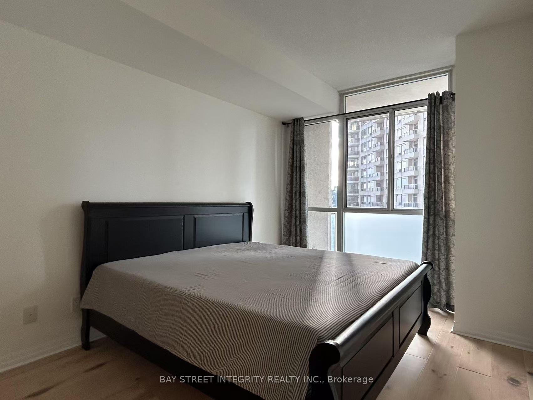Photo 11 of Unit 1211, 225 Webb Drive, Mississauga, City Centre — HOMEH