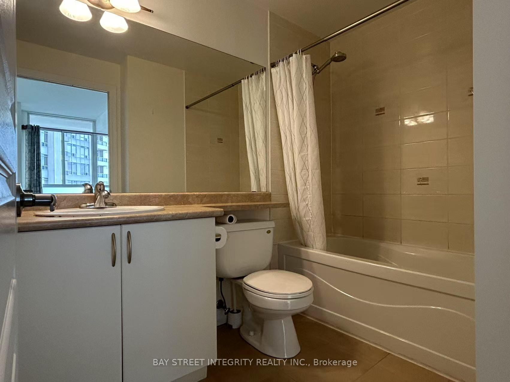 Photo 13 of Unit 1211, 225 Webb Drive, Mississauga, City Centre — HOMEH