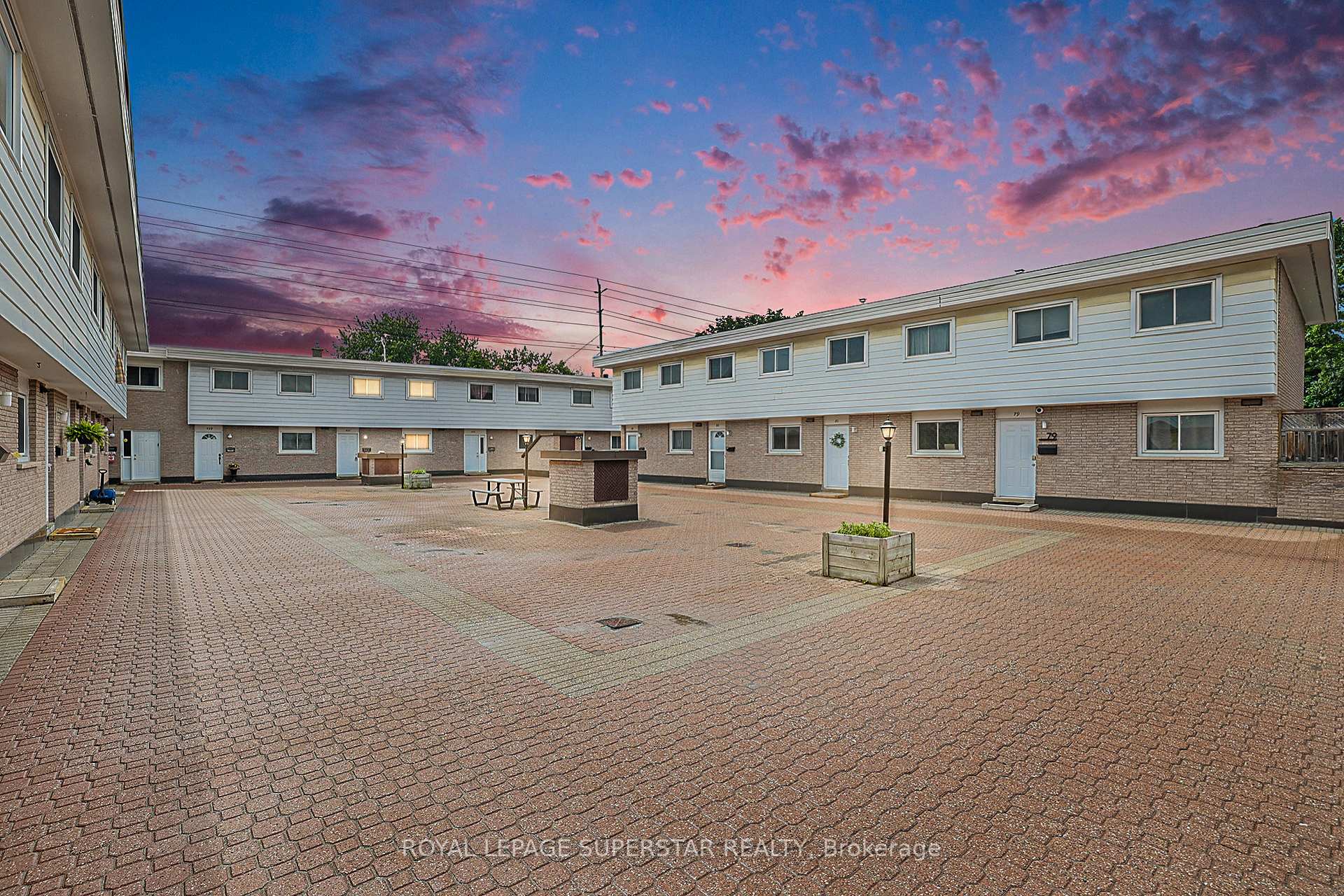 Photo 1 of Unit 25, 427 Moodie Drive, Ottawa, Bells Corners — HOMEH