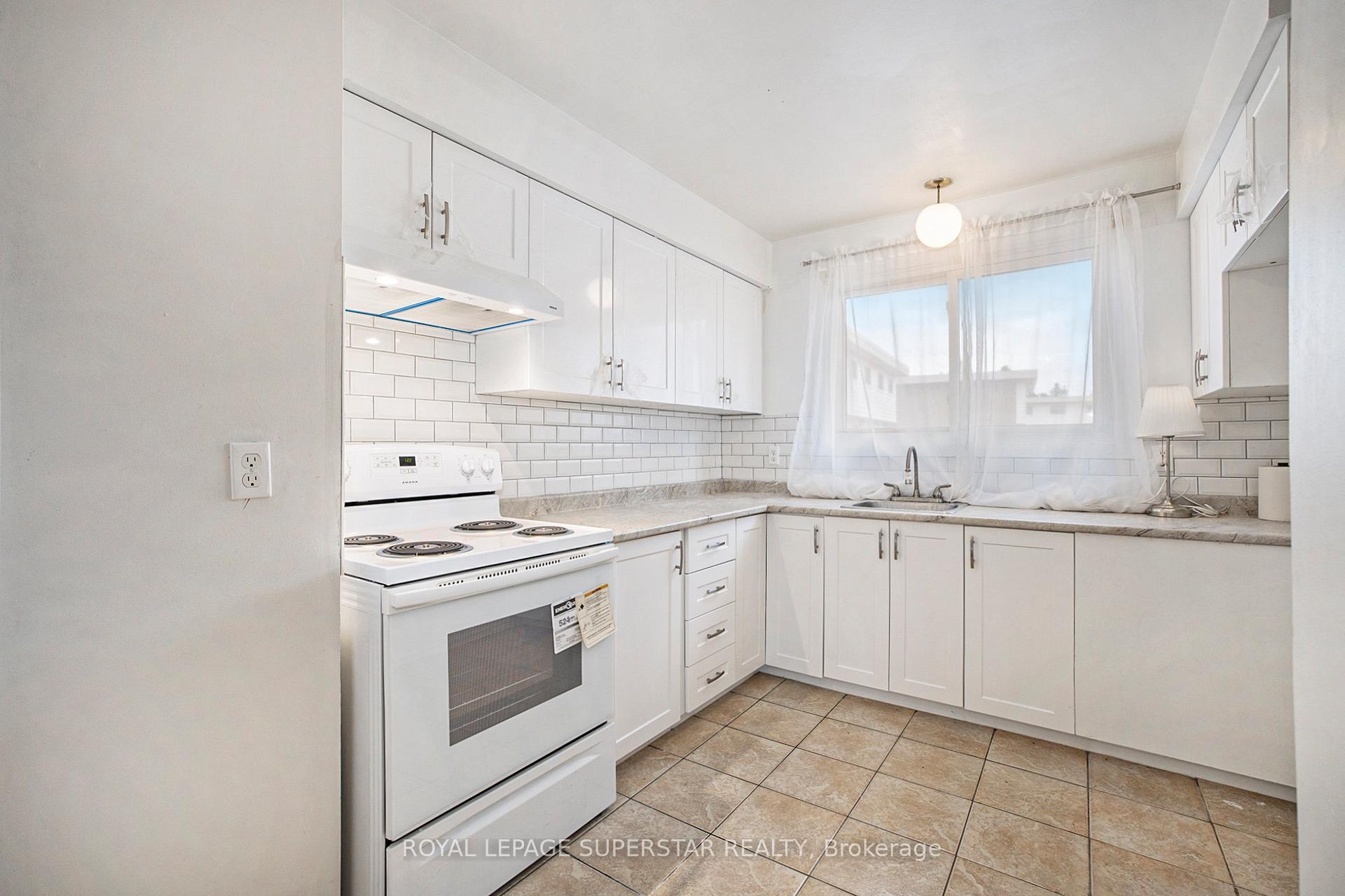 Photo 14 of Unit 25, 427 Moodie Drive, Ottawa, Bells Corners — HOMEH