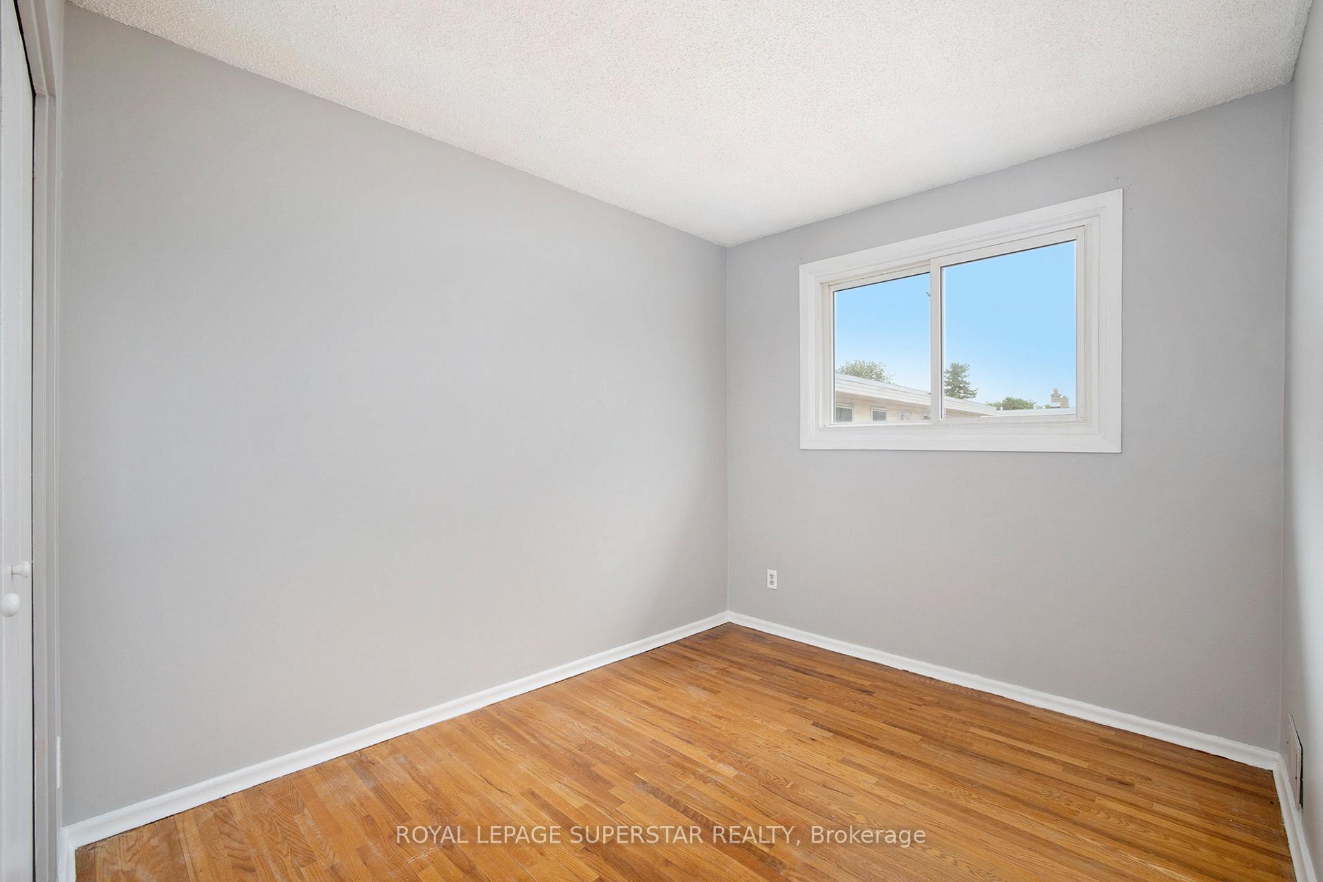 Photo 23 of Unit 25, 427 Moodie Drive, Ottawa, Bells Corners — HOMEH