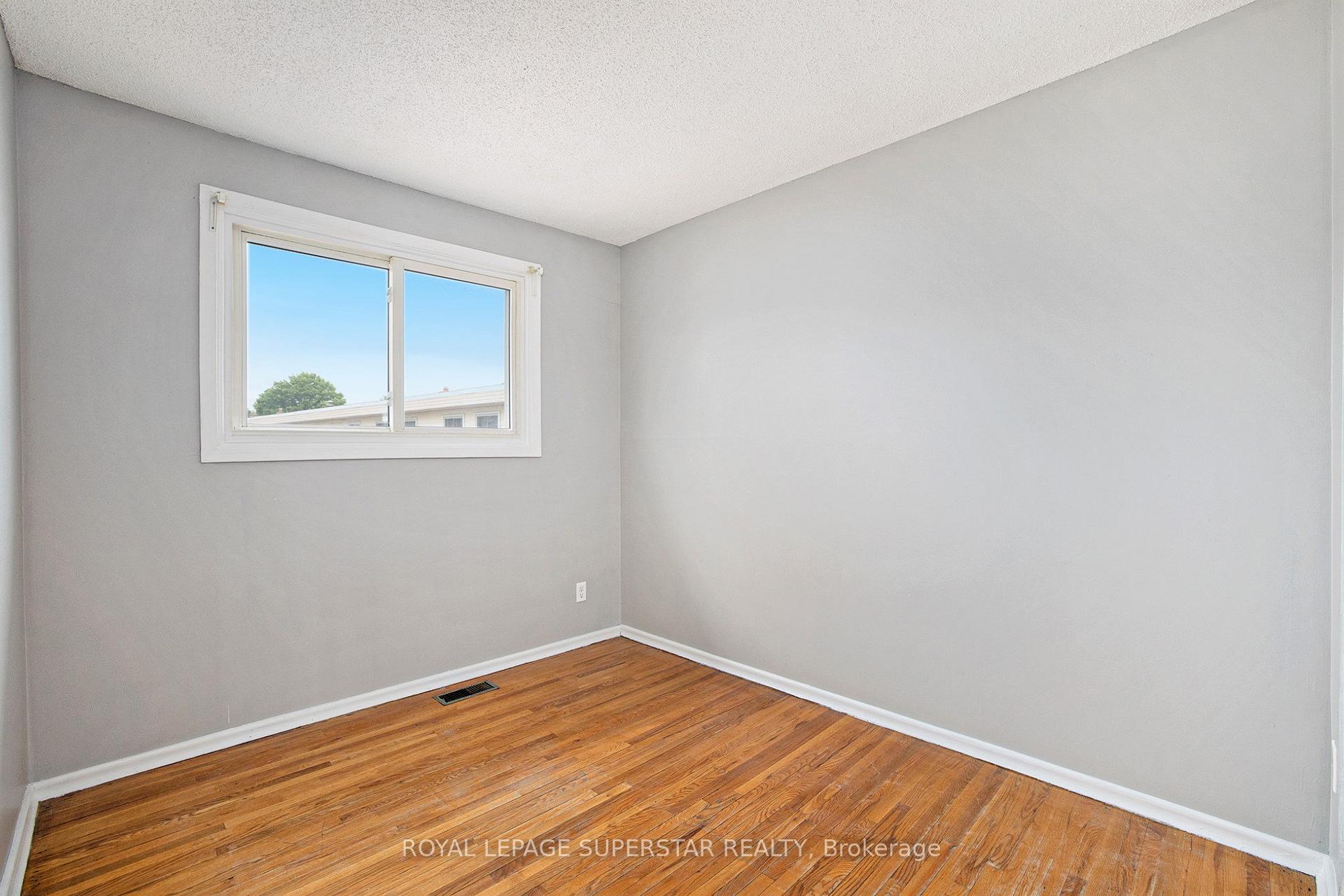 Photo 24 of Unit 25, 427 Moodie Drive, Ottawa, Bells Corners — HOMEH