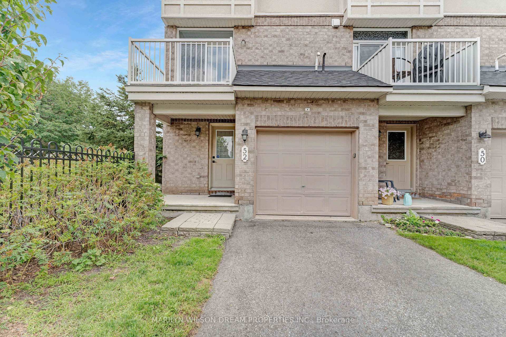 Photo 2 of 52 Metropole Private, Ottawa, Westboro North — HOMEH