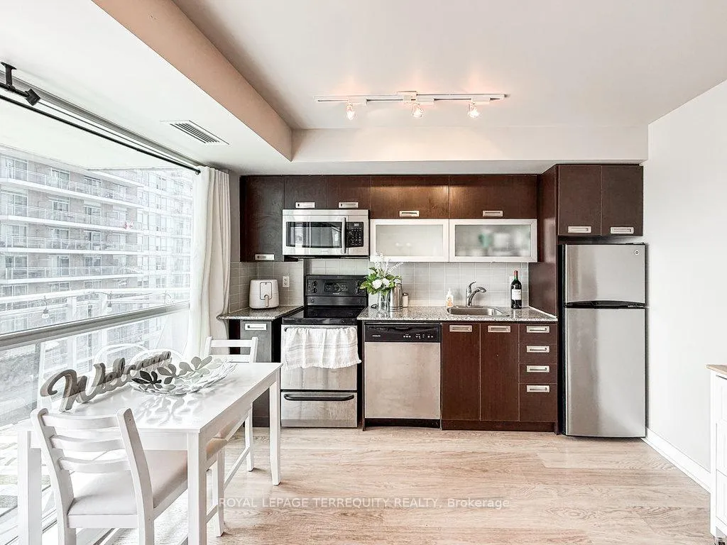 Photo 5 of Unit 1901, 100 Western Battery Road, Toronto, Niagara — HOMEH