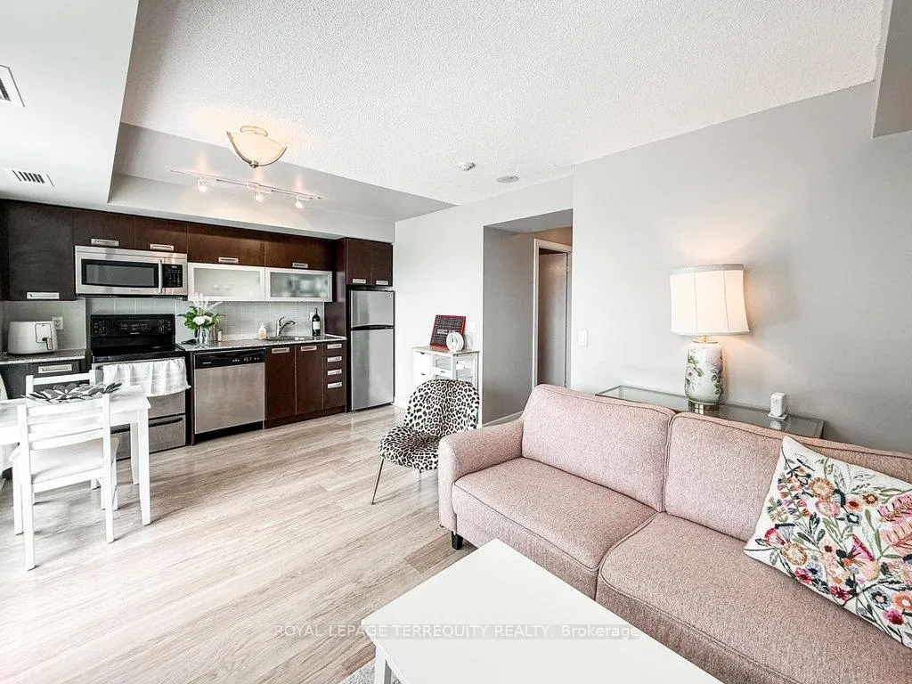 Photo 8 of Unit 1901, 100 Western Battery Road, Toronto, Niagara — HOMEH