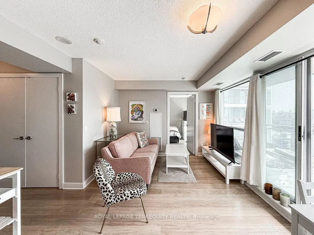 Photo 10 of Unit 1901, 100 Western Battery Road, Toronto, Niagara — HOMEH