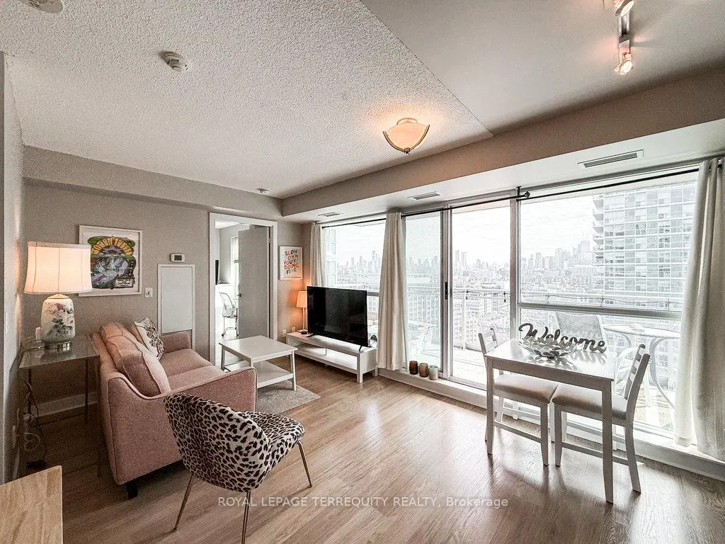 Photo 13 of Unit 1901, 100 Western Battery Road, Toronto, Niagara — HOMEH