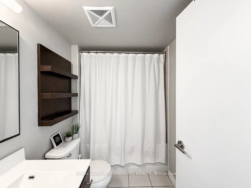 Photo 19 of Unit 1901, 100 Western Battery Road, Toronto, Niagara — HOMEH
