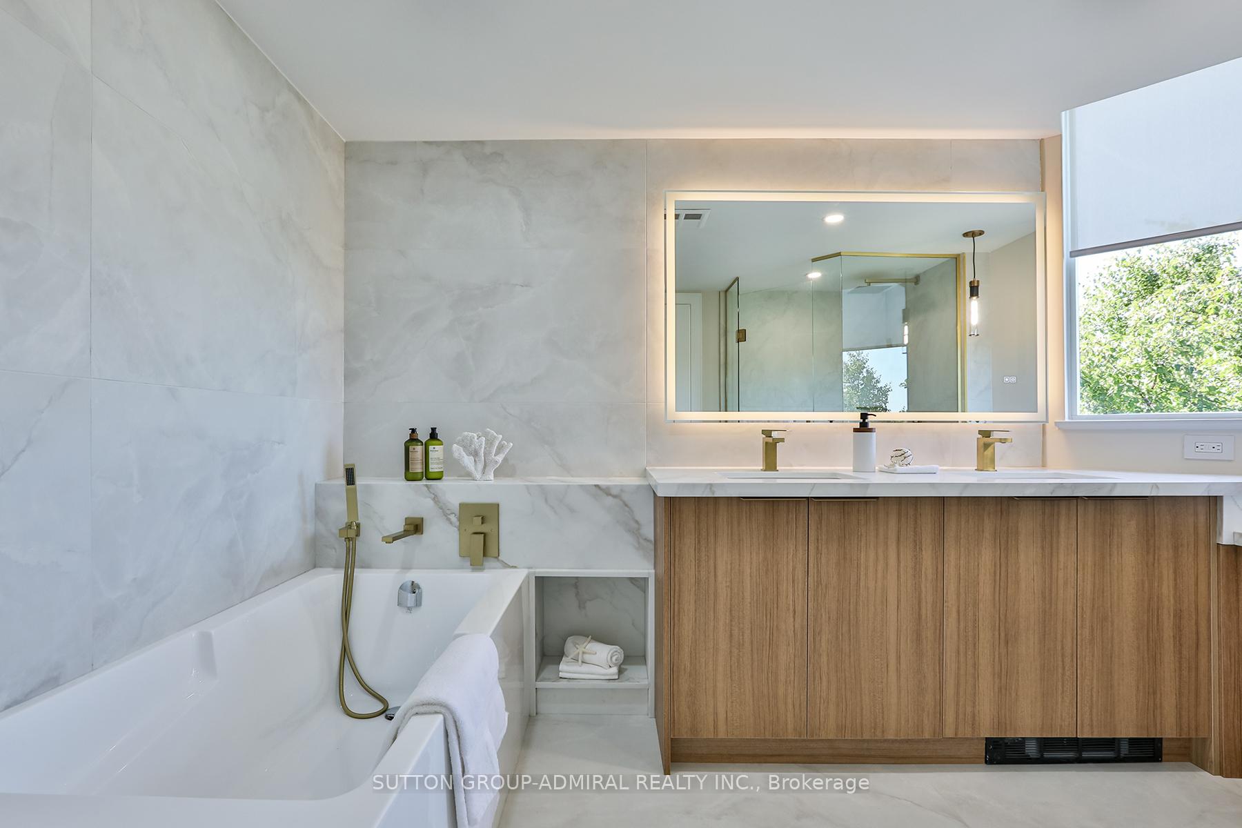 Photo 17 of Unit 610, 7250 Yonge Street, Vaughan, Crestwood-Springfarm-Yorkhill — HOMEH