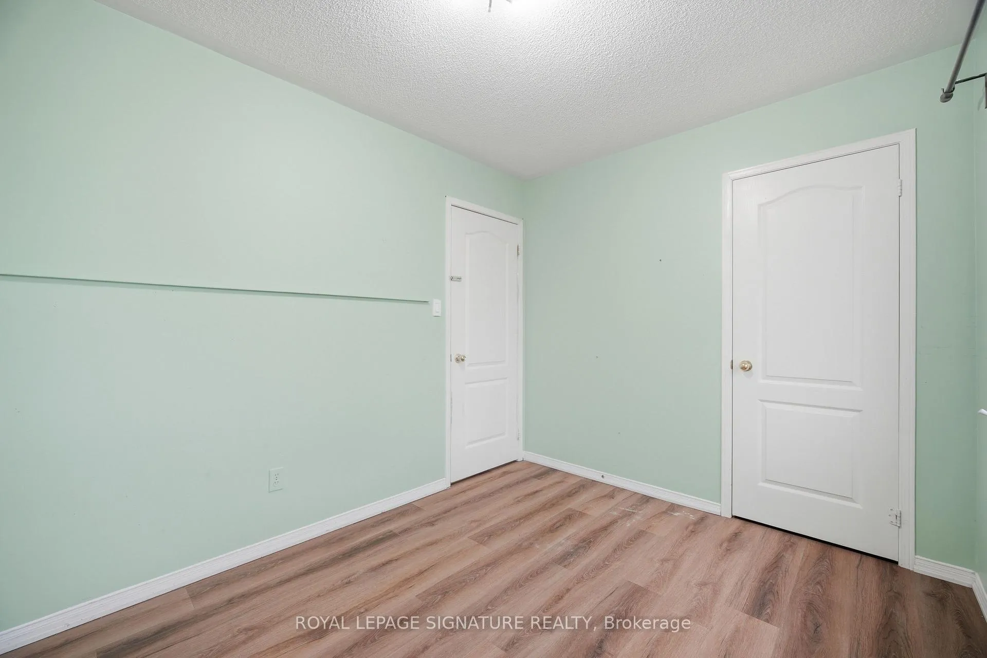 Photo 39 of 19 Silverbell Court, Brampton, Fletcher's Meadow — HOMEH