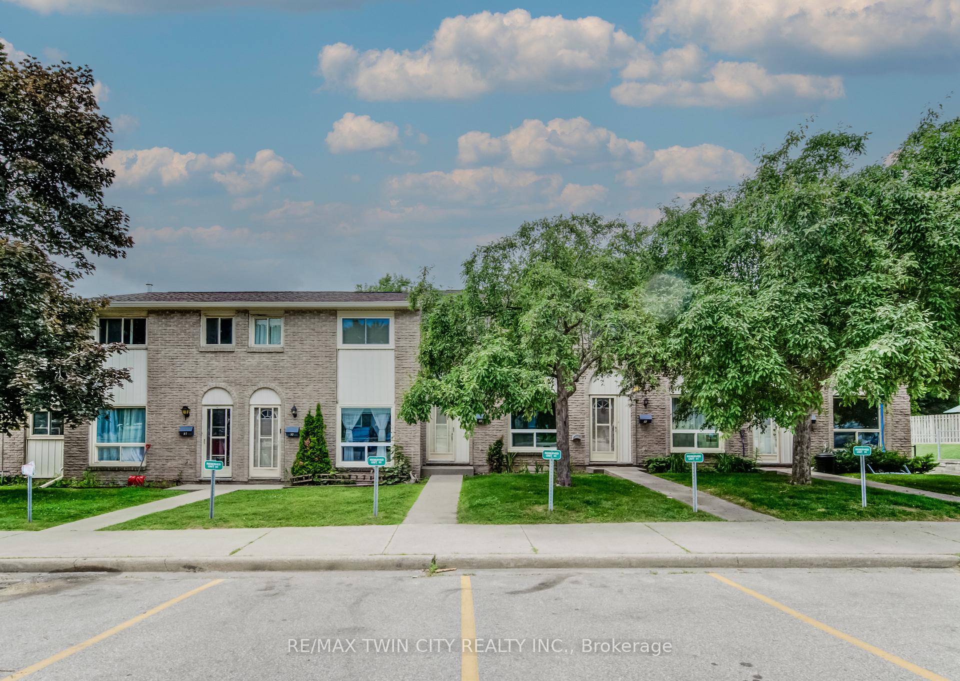 Photo 1 of Unit 89, 165 Green Valley Drive, Kitchener — HOMEH