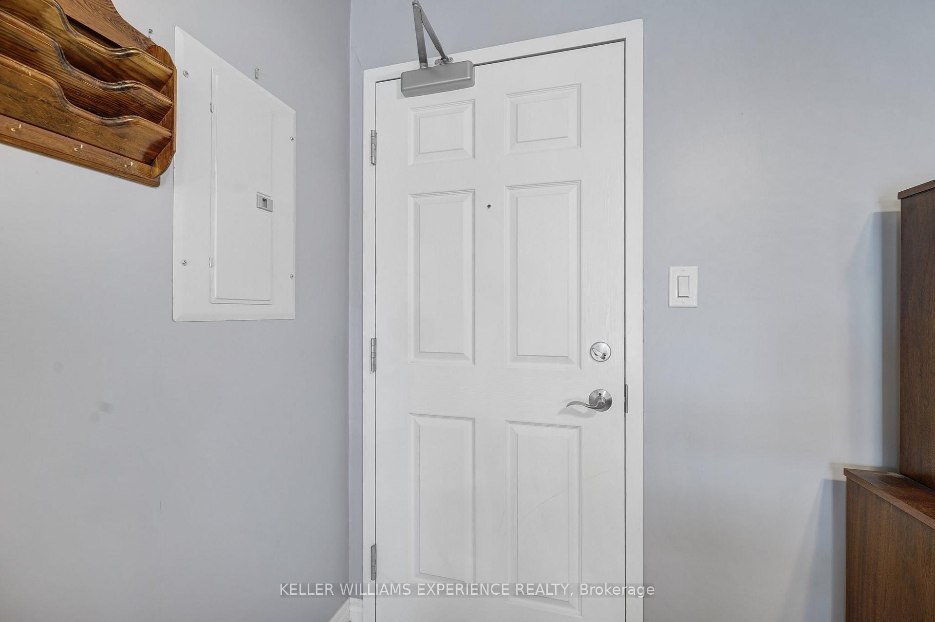 Photo 3 of Unit 109, 500 Mapleview Drive W, Barrie, Holly — HOMEH