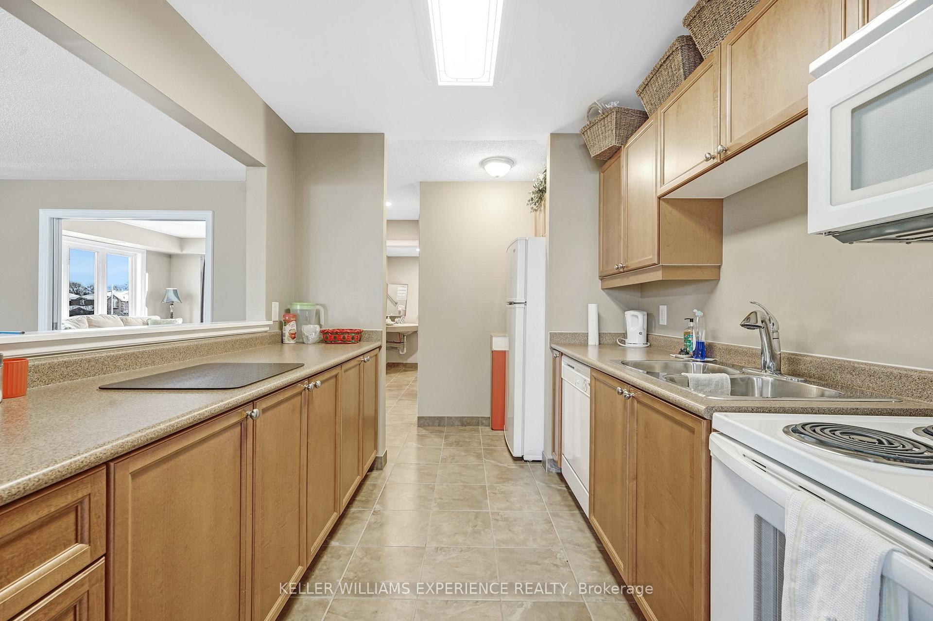 Photo 25 of Unit 109, 500 Mapleview Drive W, Barrie, Holly — HOMEH