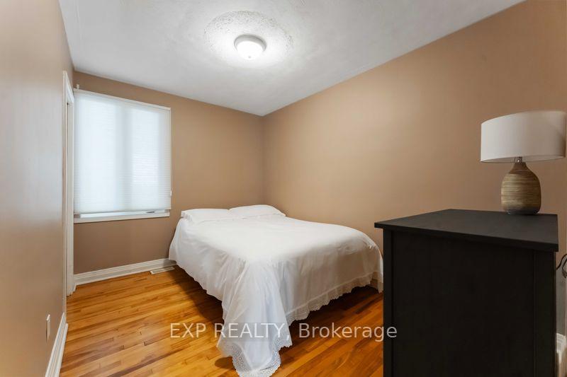 Photo 15 of 6 Lyall Street, Ottawa, City View/Skyline/Fisher Heights/Parkwood Hills — HOMEH