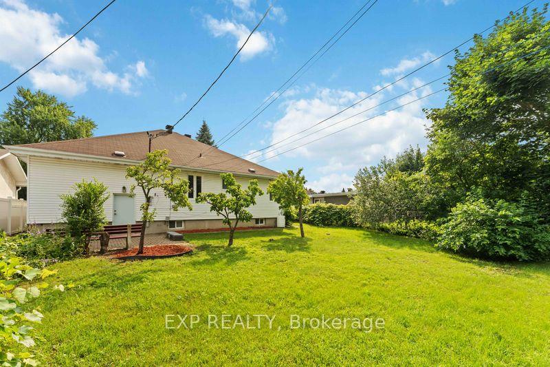 Photo 31 of 6 Lyall Street, Ottawa, City View/Skyline/Fisher Heights/Parkwood Hills — HOMEH