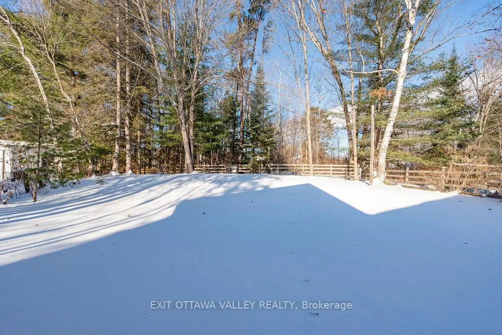 Photo 33 of 3 Newton Crescent, Deep River — HOMEH