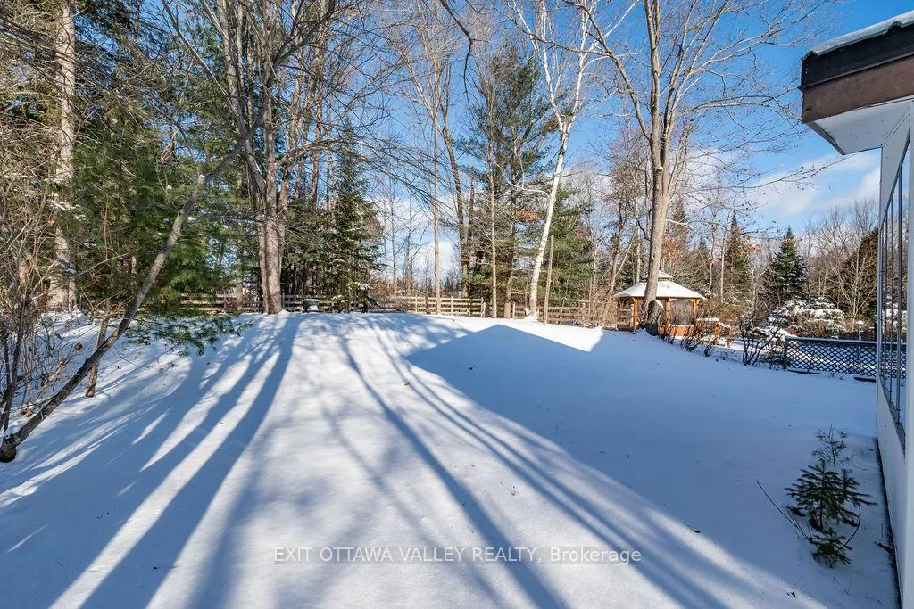 Photo 35 of 3 Newton Crescent, Deep River — HOMEH