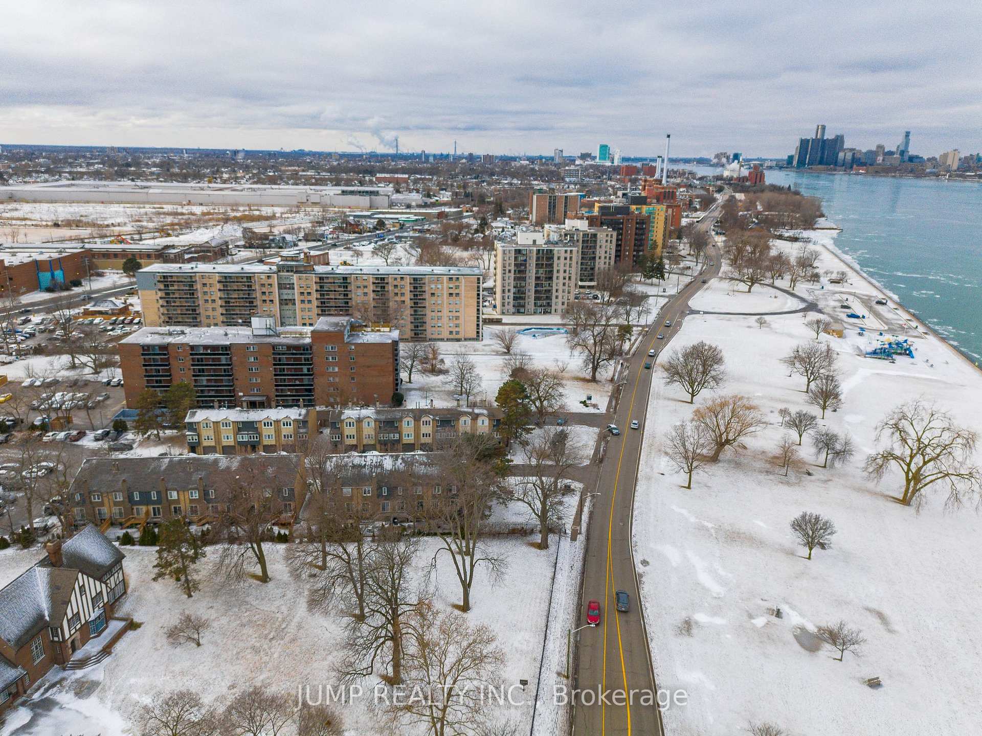 Photo 5 of Unit 3, 3929 Riverside Drive, Windsor — HOMEH