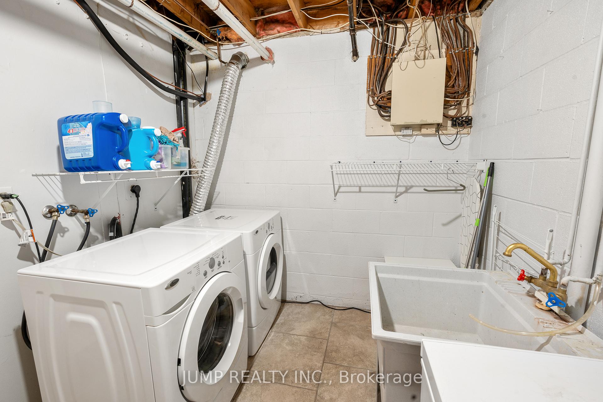 Photo 28 of Unit 3, 3929 Riverside Drive, Windsor — HOMEH
