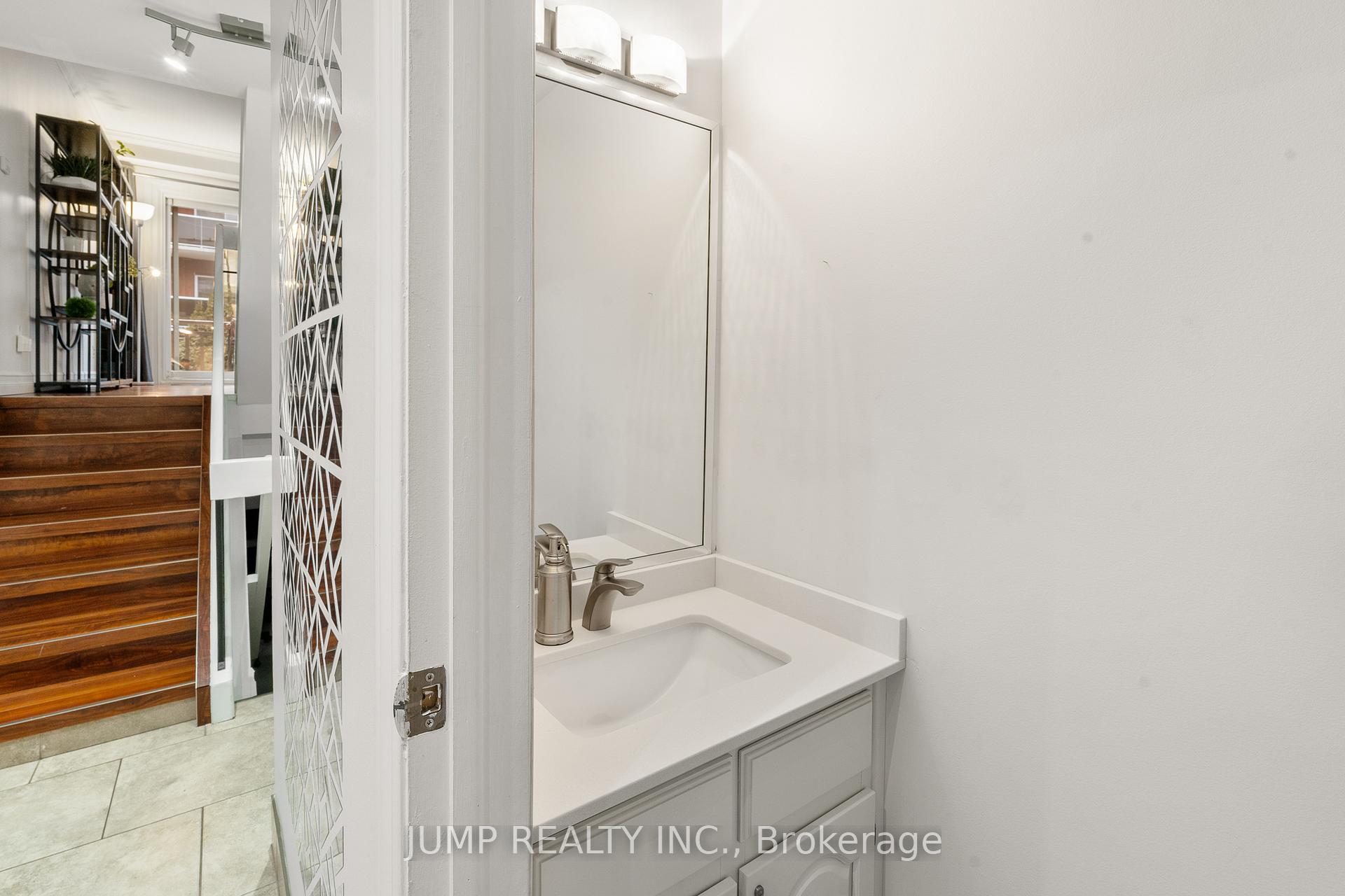 Photo 33 of Unit 3, 3929 Riverside Drive, Windsor — HOMEH