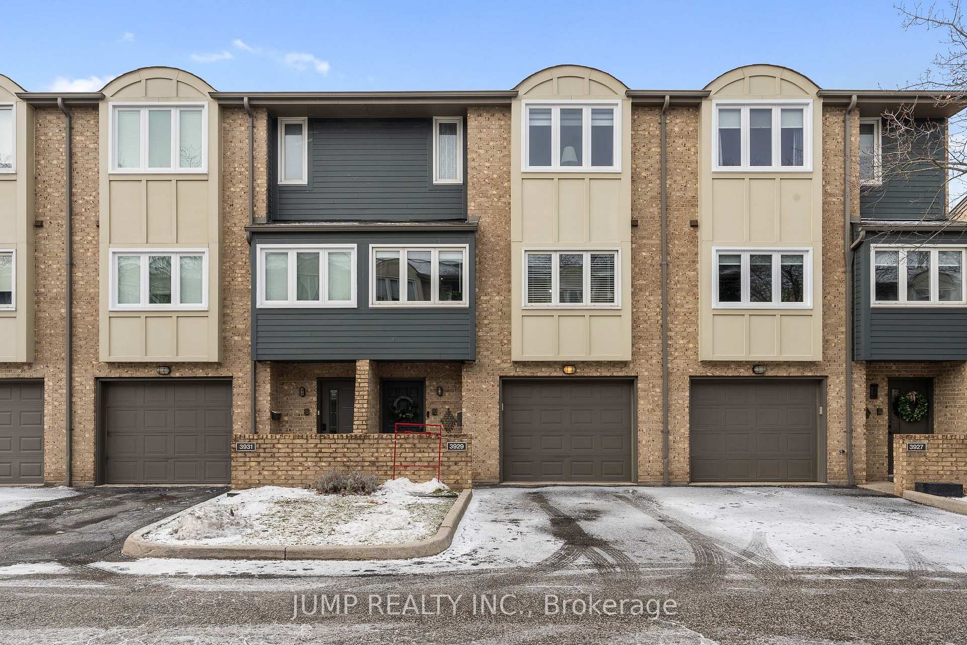 Photo 36 of Unit 3, 3929 Riverside Drive, Windsor — HOMEH