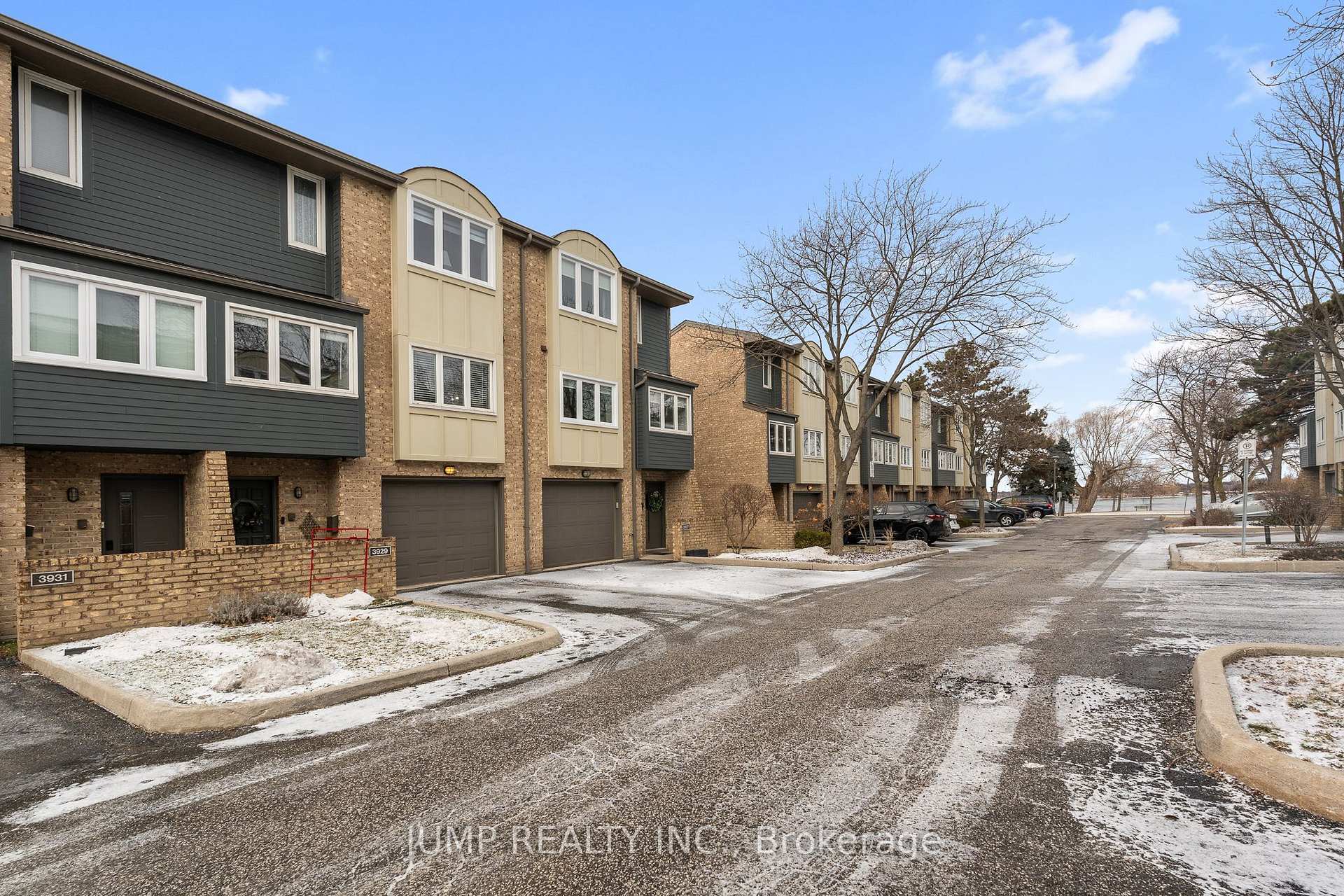 Photo 38 of Unit 3, 3929 Riverside Drive, Windsor — HOMEH