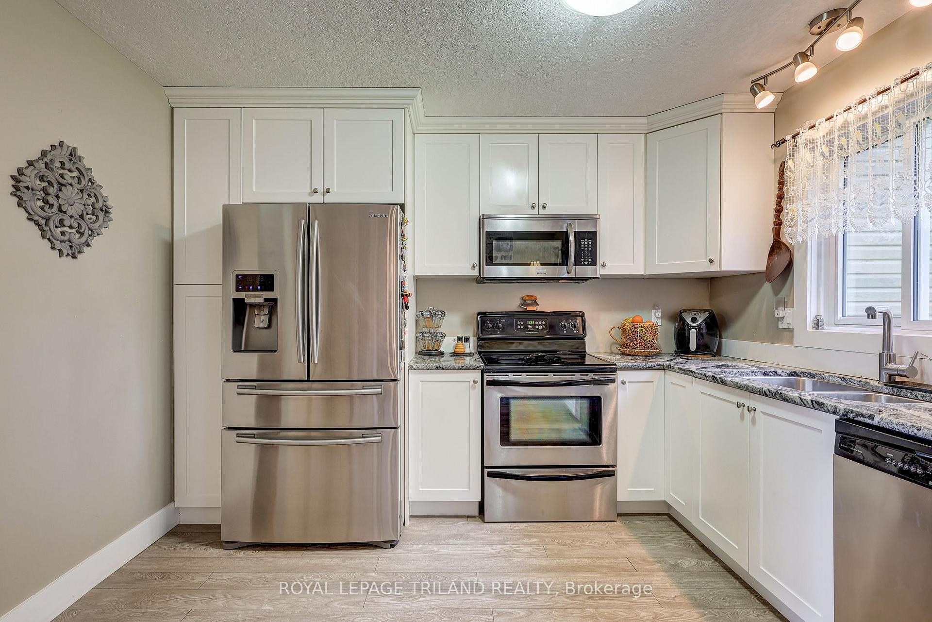 Photo 12 of Unit 6, 301 Carlow Road, Central Elgin, Rural Central Elgin — HOMEH