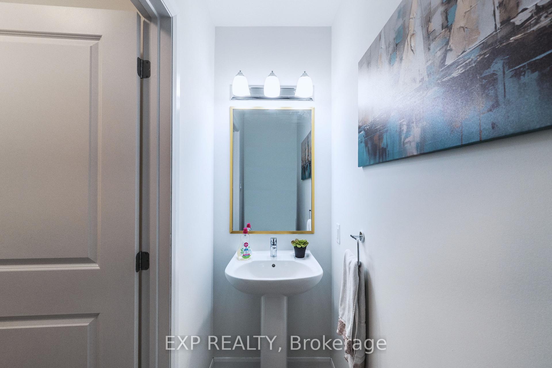 Photo 8 of 818 Cappamore Drive, Ottawa, Barrhaven - Half Moon Bay — HOMEH