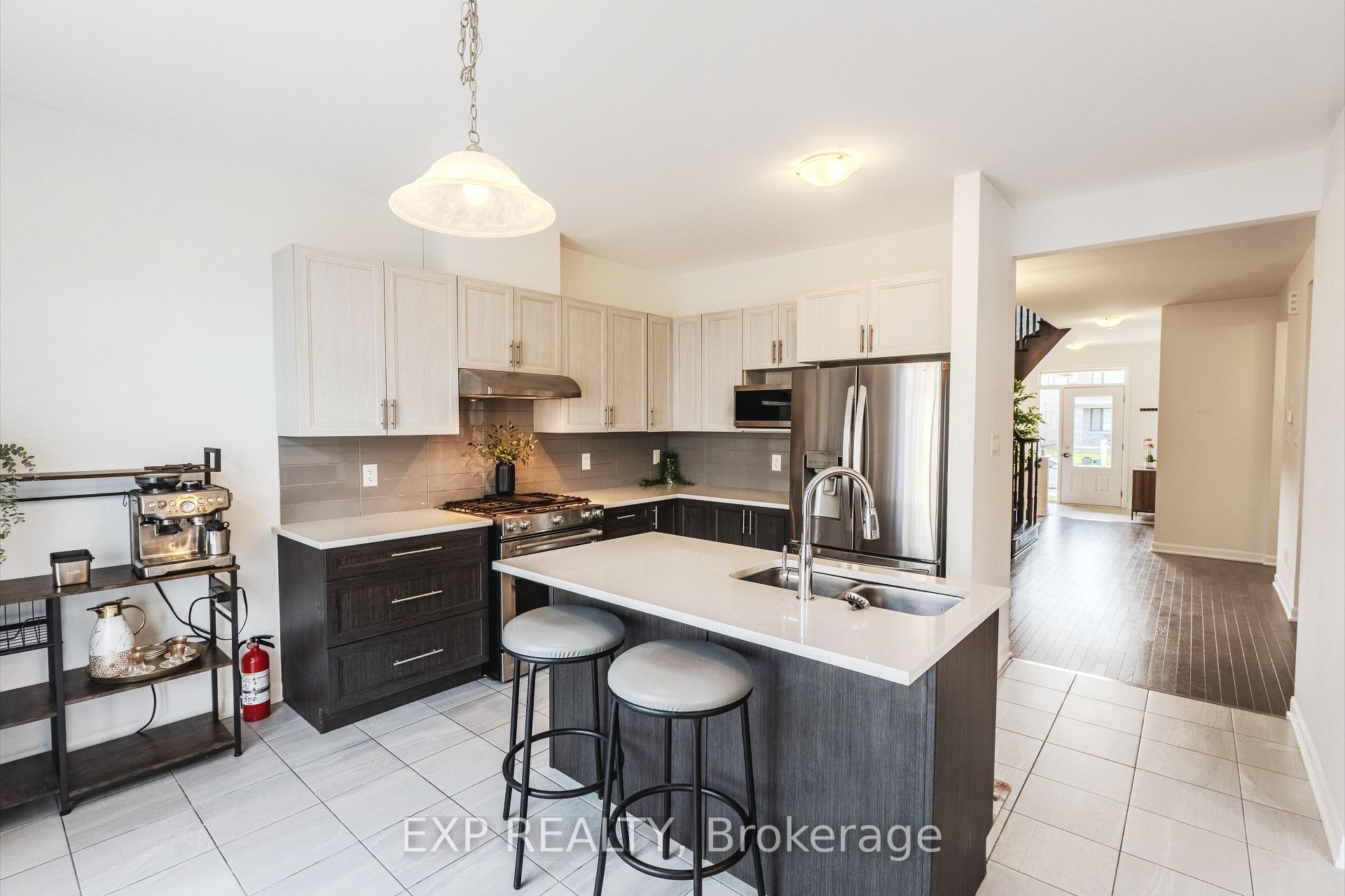 Photo 15 of 818 Cappamore Drive, Ottawa, Barrhaven - Half Moon Bay — HOMEH