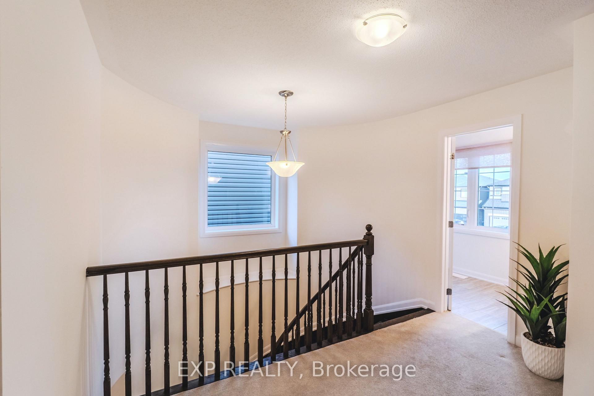 Photo 18 of 818 Cappamore Drive, Ottawa, Barrhaven - Half Moon Bay — HOMEH