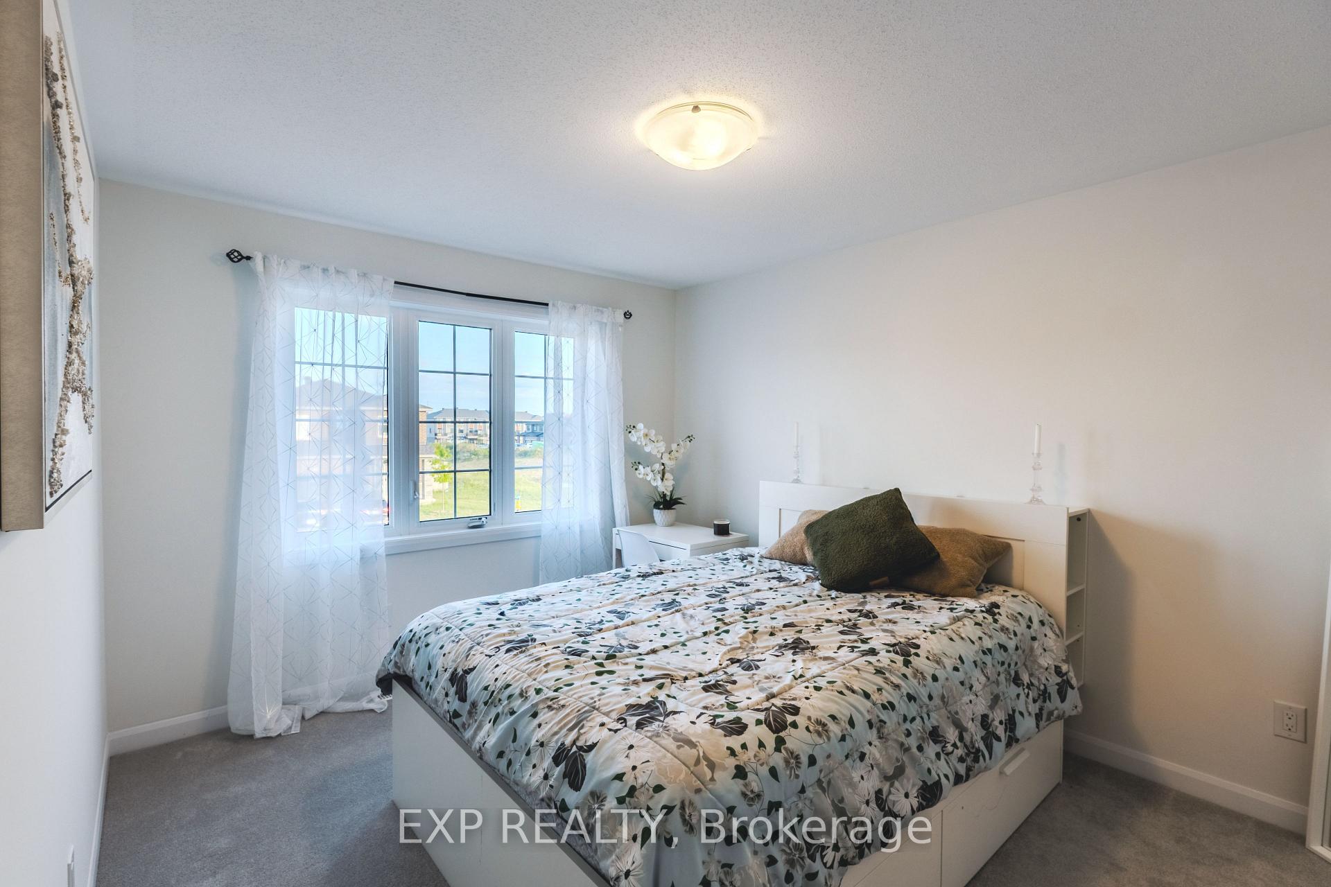 Photo 24 of 818 Cappamore Drive, Ottawa, Barrhaven - Half Moon Bay — HOMEH