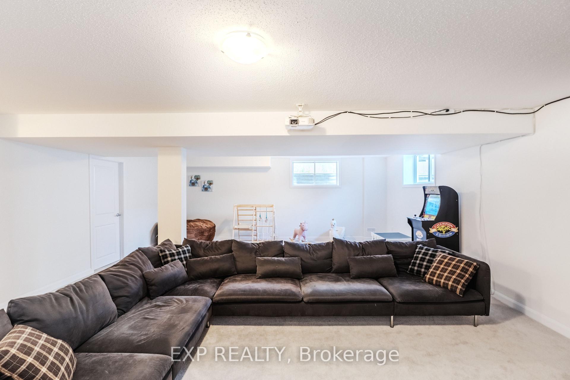 Photo 39 of 818 Cappamore Drive, Ottawa, Barrhaven - Half Moon Bay — HOMEH