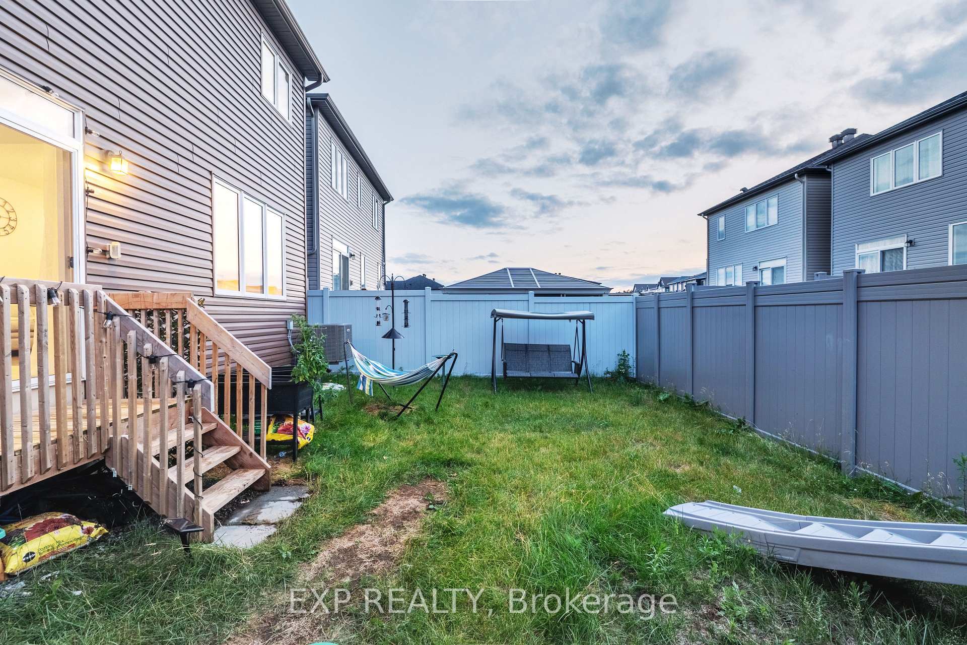 Photo 43 of 818 Cappamore Drive, Ottawa, Barrhaven - Half Moon Bay — HOMEH