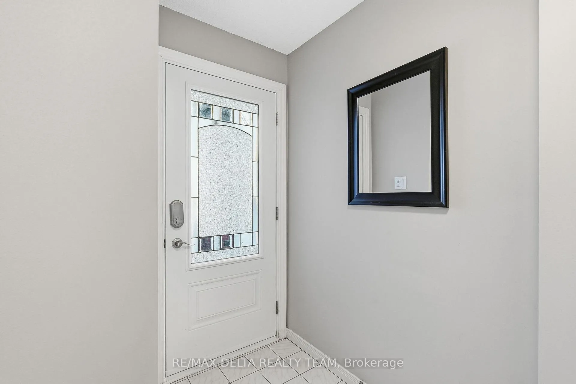 Photo 3 of 198 Provender Avenue, Ottawa, CFB Rockcliffe and Area — HOMEH