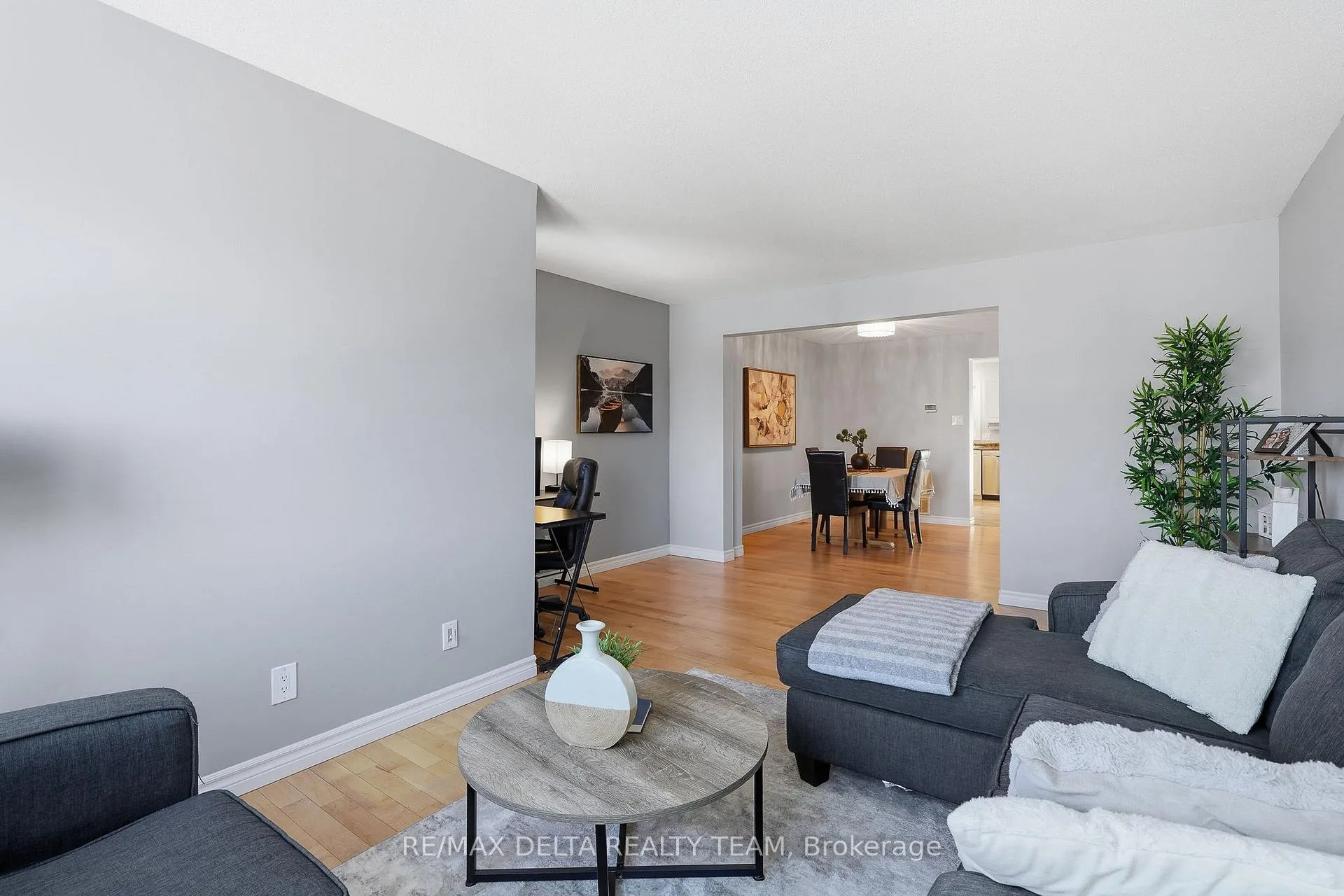 Photo 7 of 198 Provender Avenue, Ottawa, CFB Rockcliffe and Area — HOMEH